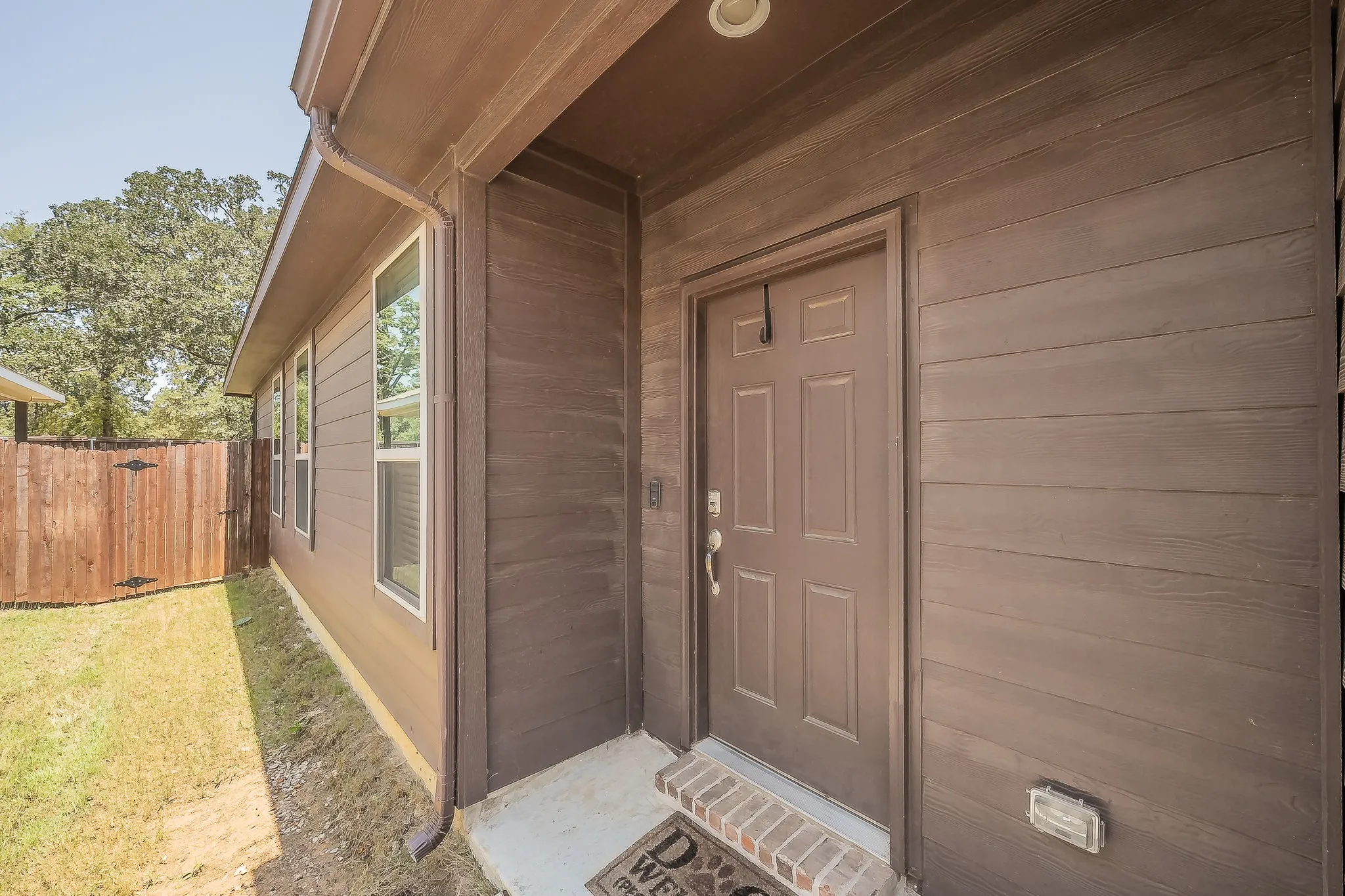 Single Family Residence For Rent in Denton County , 561 Concho Street, Aubrey, Texas 76227, 3 Bedroom, 2 Bathroom, 2 Garage spaces, 1,455 Sqft, built in 2020, mls#21352655, Real Estate Agent in Aubrey, Homes For Rent in Denton county, Homes For Rent in Aubrey, Realtor in Aubrey Texas, Real Estate Brokerage Independent Realty Texas, Luminita Cordes Realtor