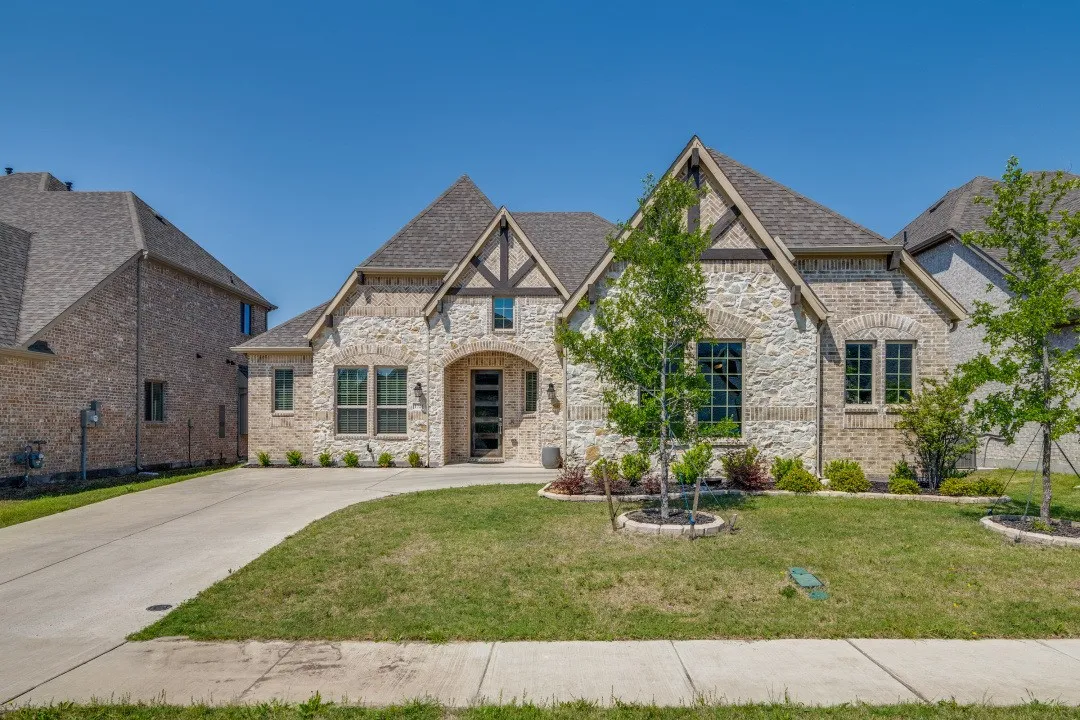 Single Family Residence For Sale in Rockwall County , 1721 Gem Drive, Rockwall, Texas 75087, 4 Bedroom, 3 Bathroom, 2 Garage spaces, 2,762 Sqft, built in 2023, mls#21356993, Real Estate Agent in Rockwall, Homes For Sale in Rockwall county, Homes For Sale in Rockwall, Realtor in Rockwall Texas, Real Estate Brokerage Independent Realty Texas, Luminita Cordes Realtor