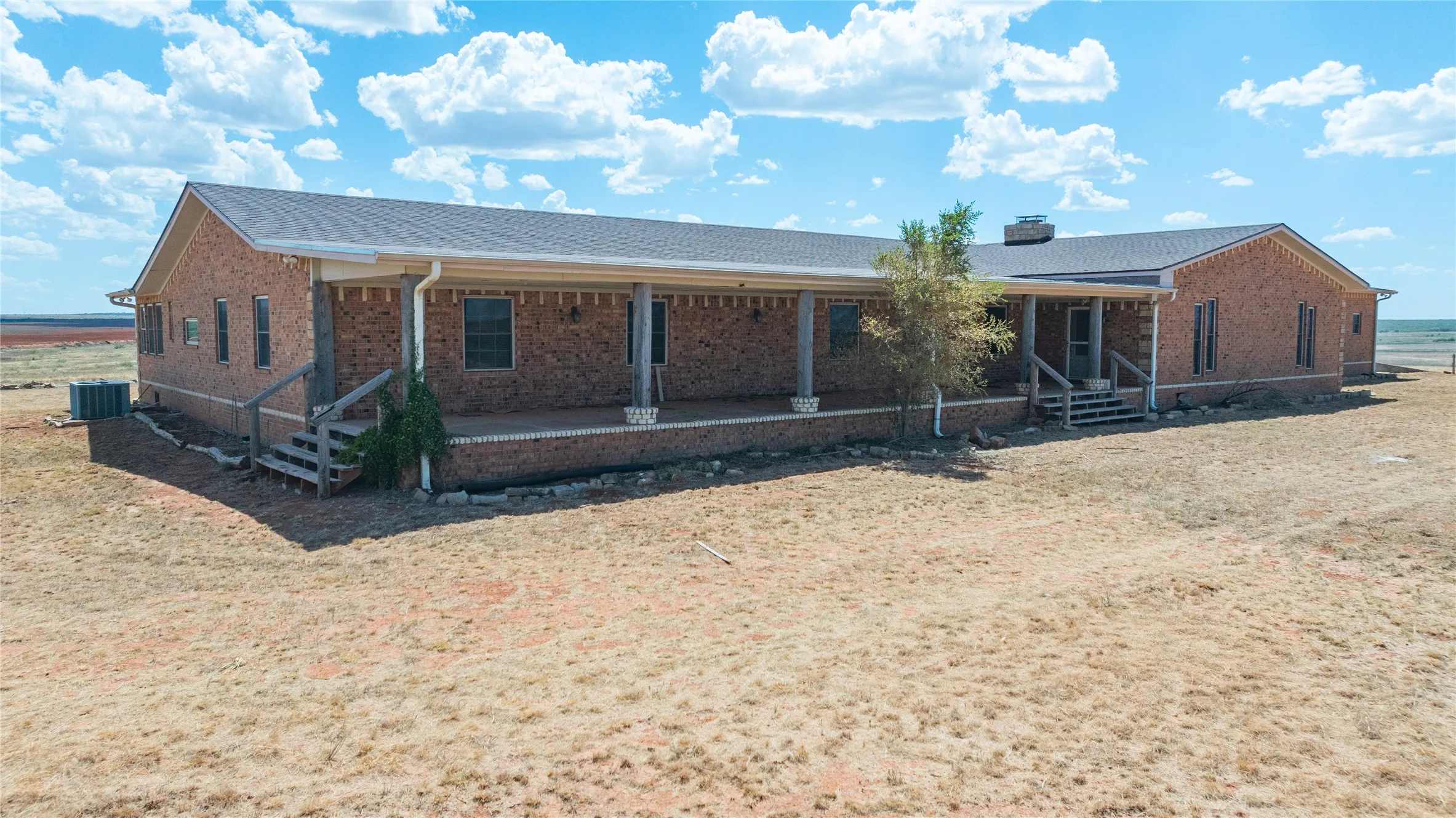 Single Family Residence For Sale in Fisher County , 128 FM 1657, Rotan, Texas 79546, 5 Bedroom, 3 Bathroom, 2 Garage spaces, 5,969 Sqft, built in 2008, mls#21352609, Real Estate Agent in Rotan, Homes For Sale in Fisher county, Homes For Sale in Rotan, Realtor in Rotan Texas, Real Estate Brokerage Independent Realty Texas, Luminita Cordes Realtor