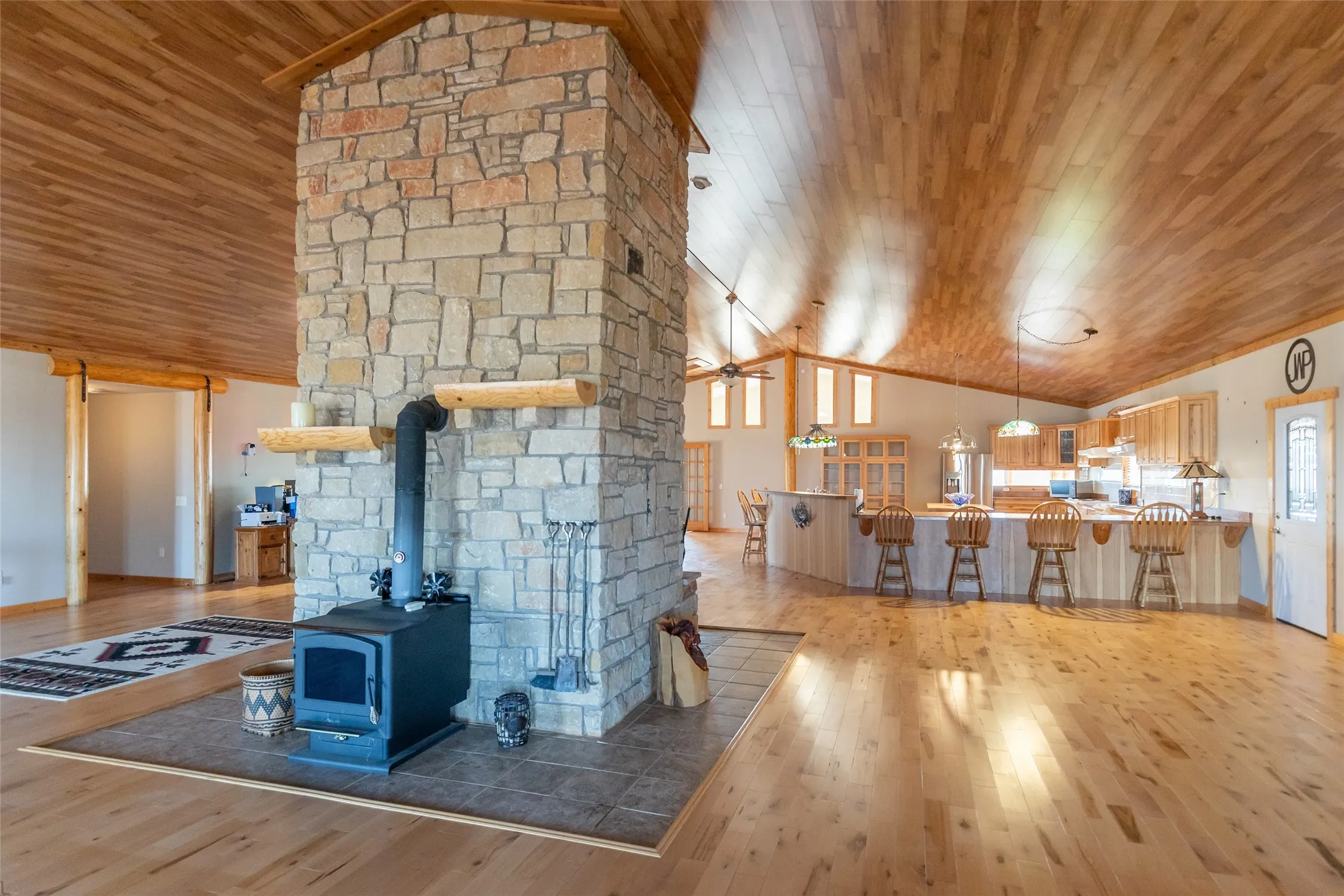 Single Family Residence For Sale in Fisher County , 128 FM 1657, Rotan, Texas 79546, 5 Bedroom, 3 Bathroom, 2 Garage spaces, 5,969 Sqft, built in 2008, mls#21352609, Real Estate Agent in Rotan, Homes For Sale in Fisher county, Homes For Sale in Rotan, Realtor in Rotan Texas, Real Estate Brokerage Independent Realty Texas, Luminita Cordes Realtor