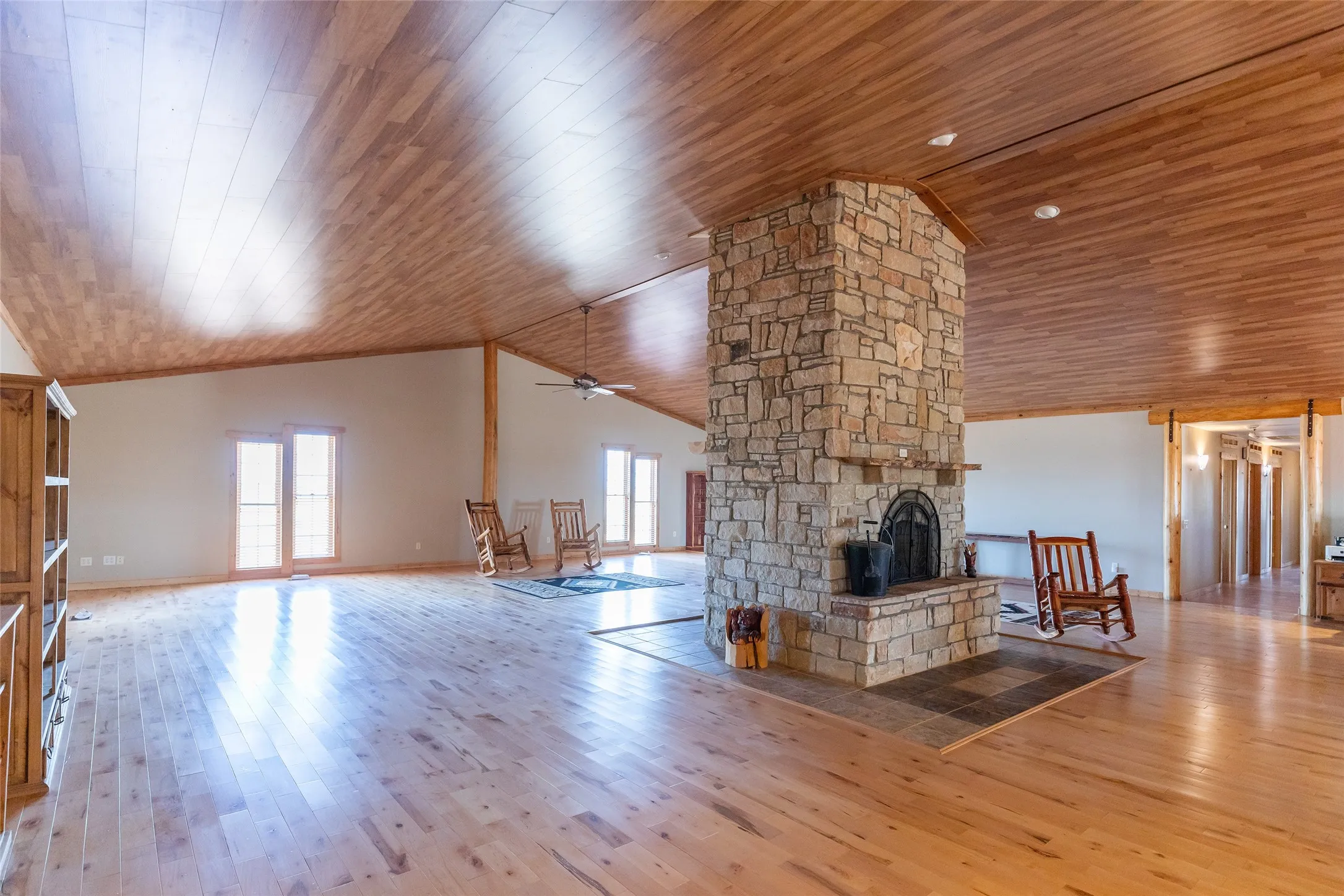 Single Family Residence For Sale in Fisher County , 128 FM 1657, Rotan, Texas 79546, 5 Bedroom, 3 Bathroom, 2 Garage spaces, 5,969 Sqft, built in 2008, mls#21352609, Real Estate Agent in Rotan, Homes For Sale in Fisher county, Homes For Sale in Rotan, Realtor in Rotan Texas, Real Estate Brokerage Independent Realty Texas, Luminita Cordes Realtor