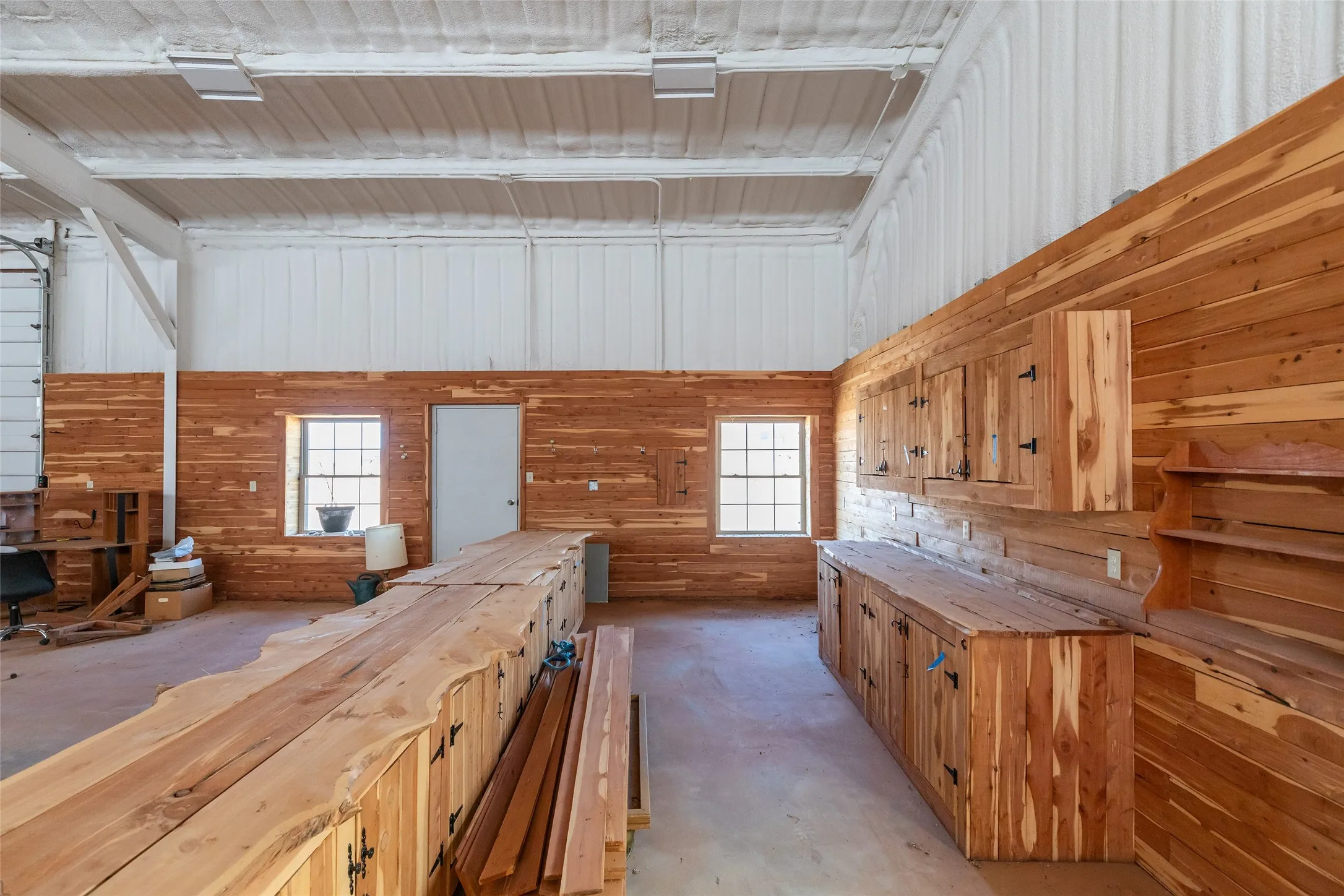 Single Family Residence For Sale in Fisher County , 128 FM 1657, Rotan, Texas 79546, 5 Bedroom, 3 Bathroom, 2 Garage spaces, 5,969 Sqft, built in 2008, mls#21352609, Real Estate Agent in Rotan, Homes For Sale in Fisher county, Homes For Sale in Rotan, Realtor in Rotan Texas, Real Estate Brokerage Independent Realty Texas, Luminita Cordes Realtor