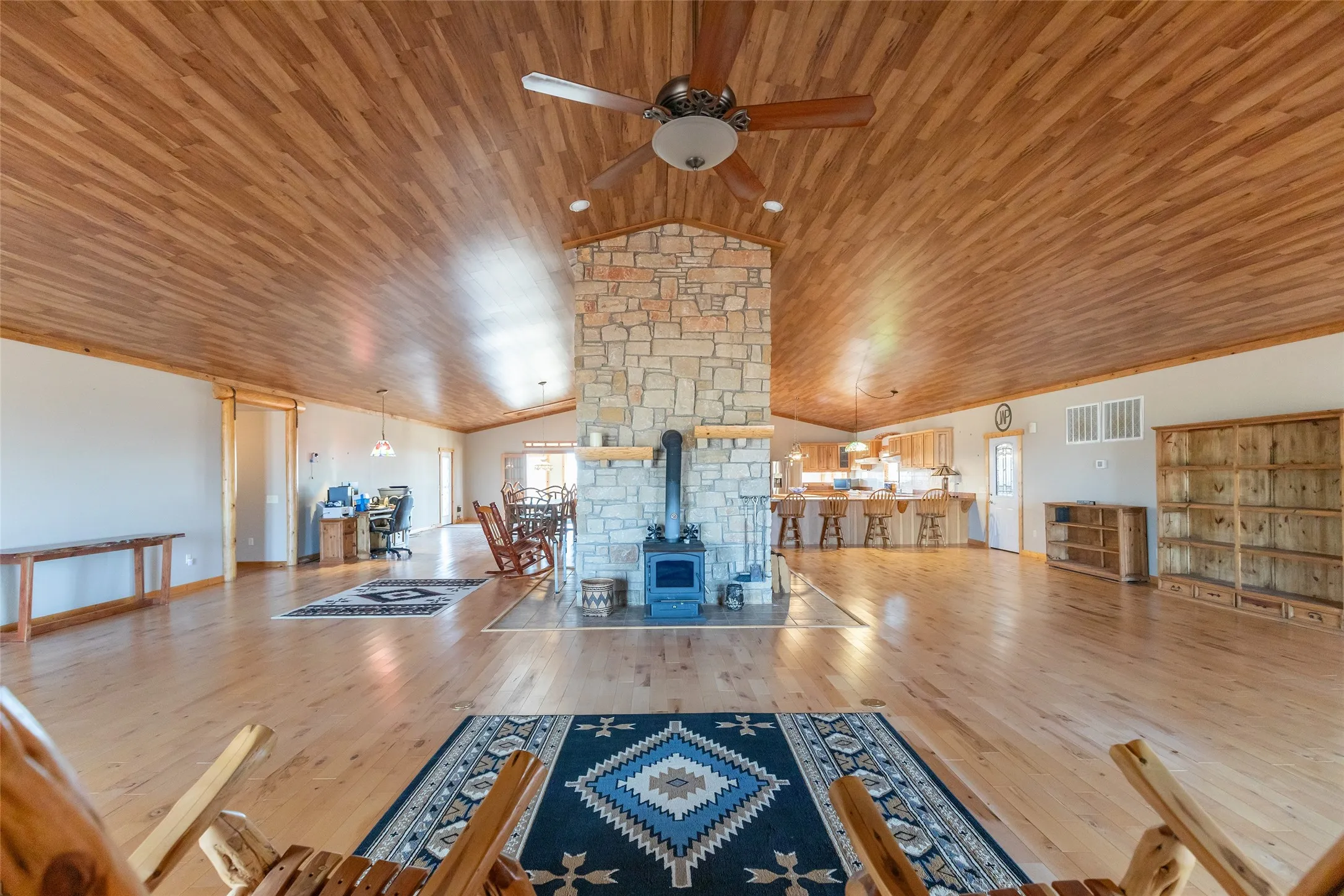 Single Family Residence For Sale in Fisher County , 128 FM 1657, Rotan, Texas 79546, 5 Bedroom, 3 Bathroom, 2 Garage spaces, 5,969 Sqft, built in 2008, mls#21352609, Real Estate Agent in Rotan, Homes For Sale in Fisher county, Homes For Sale in Rotan, Realtor in Rotan Texas, Real Estate Brokerage Independent Realty Texas, Luminita Cordes Realtor