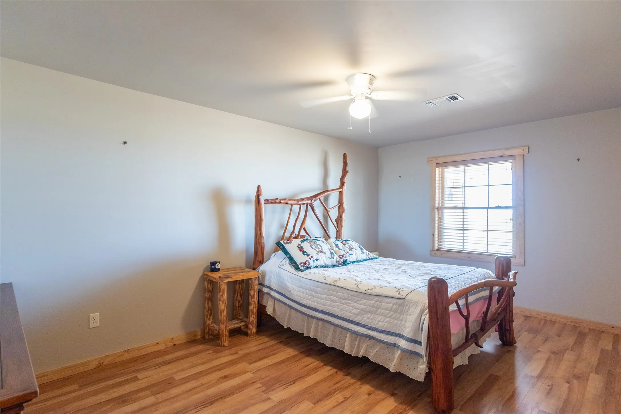 Single Family Residence For Sale in Fisher County , 128 FM 1657, Rotan, Texas 79546, 5 Bedroom, 3 Bathroom, 2 Garage spaces, 5,969 Sqft, built in 2008, mls#21352609, Real Estate Agent in Rotan, Homes For Sale in Fisher county, Homes For Sale in Rotan, Realtor in Rotan Texas, Real Estate Brokerage Independent Realty Texas, Luminita Cordes Realtor
