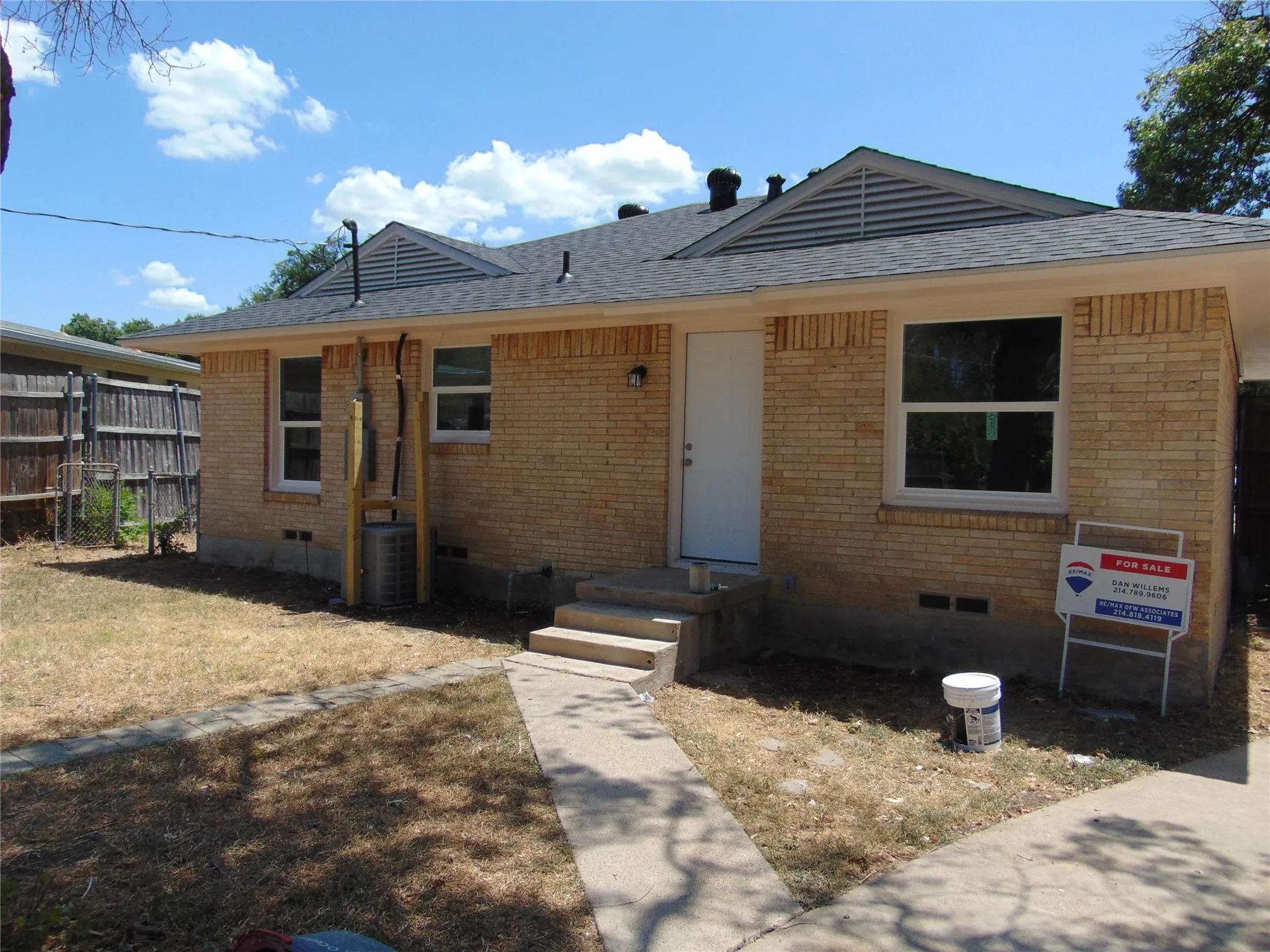 Single Family Residence For Sale in Dallas County , 10135 San Juan Avenue, Dallas, Texas 75228, 3 Bedroom, 2 Bathroom, 1 Garage spaces, 1,238 Sqft, built in 1956, mls#21347151, Real Estate Agent in Dallas, Homes For Sale in Dallas county, Homes For Sale in Dallas, Realtor in Dallas Texas, Real Estate Brokerage Independent Realty Texas, Luminita Cordes Realtor