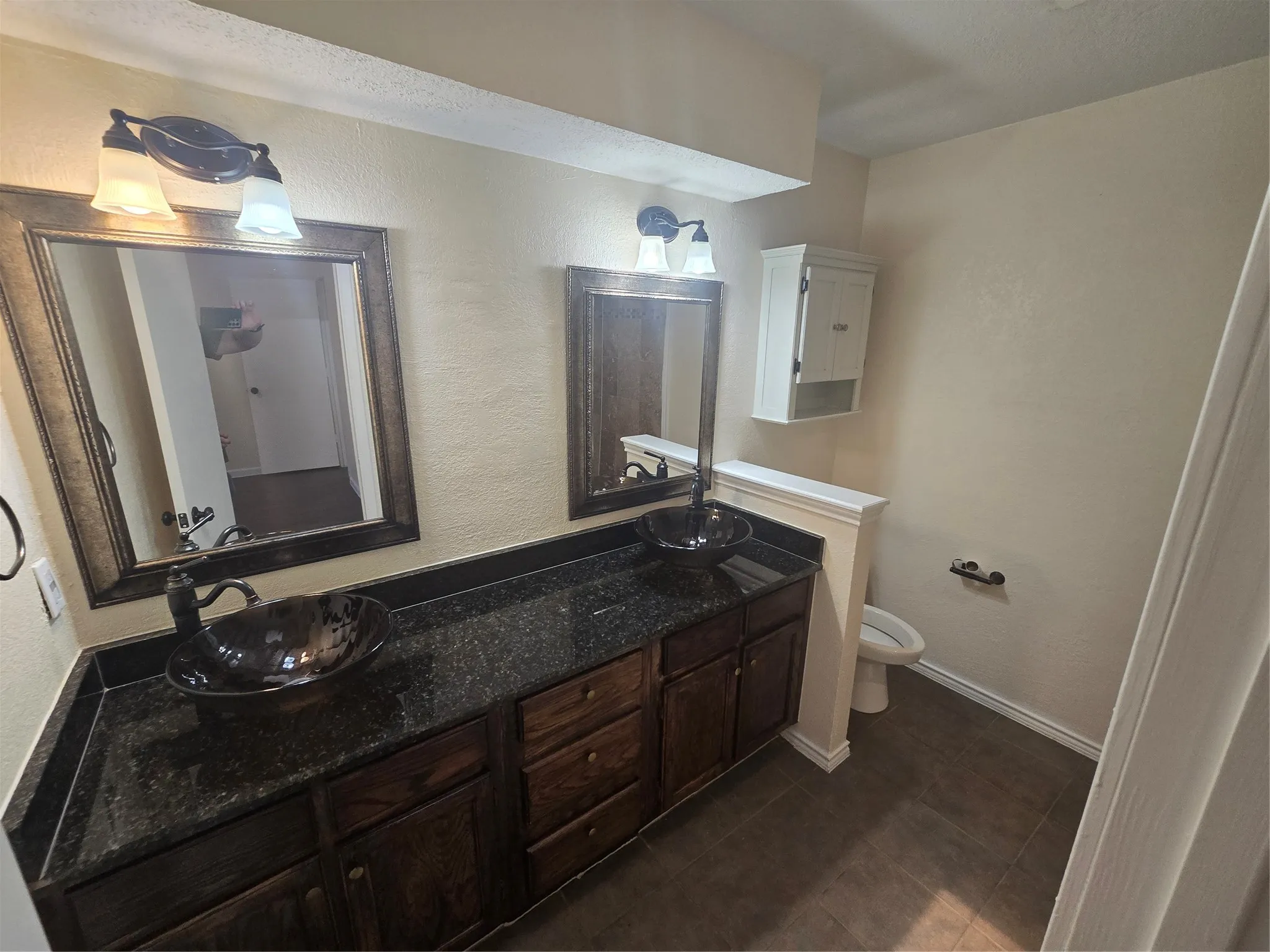 Single Family Residence For Rent in Tarrant County , 508 Tarragon Lane, Euless, Texas 76039, 3 Bedroom, 2 Bathroom, 2 Garage spaces, 1,434 Sqft, built in 1984, mls#21356810, Real Estate Agent in Euless, Homes For Rent in Tarrant county, Homes For Rent in Euless, Realtor in Euless Texas, Real Estate Brokerage Independent Realty Texas, Luminita Cordes Realtor