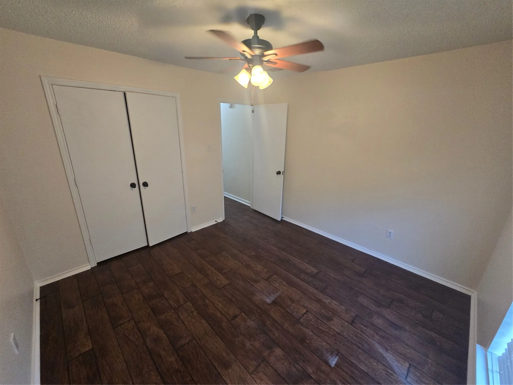 Single Family Residence For Rent in Tarrant County , 508 Tarragon Lane, Euless, Texas 76039, 3 Bedroom, 2 Bathroom, 2 Garage spaces, 1,434 Sqft, built in 1984, mls#21356810, Real Estate Agent in Euless, Homes For Rent in Tarrant county, Homes For Rent in Euless, Realtor in Euless Texas, Real Estate Brokerage Independent Realty Texas, Luminita Cordes Realtor