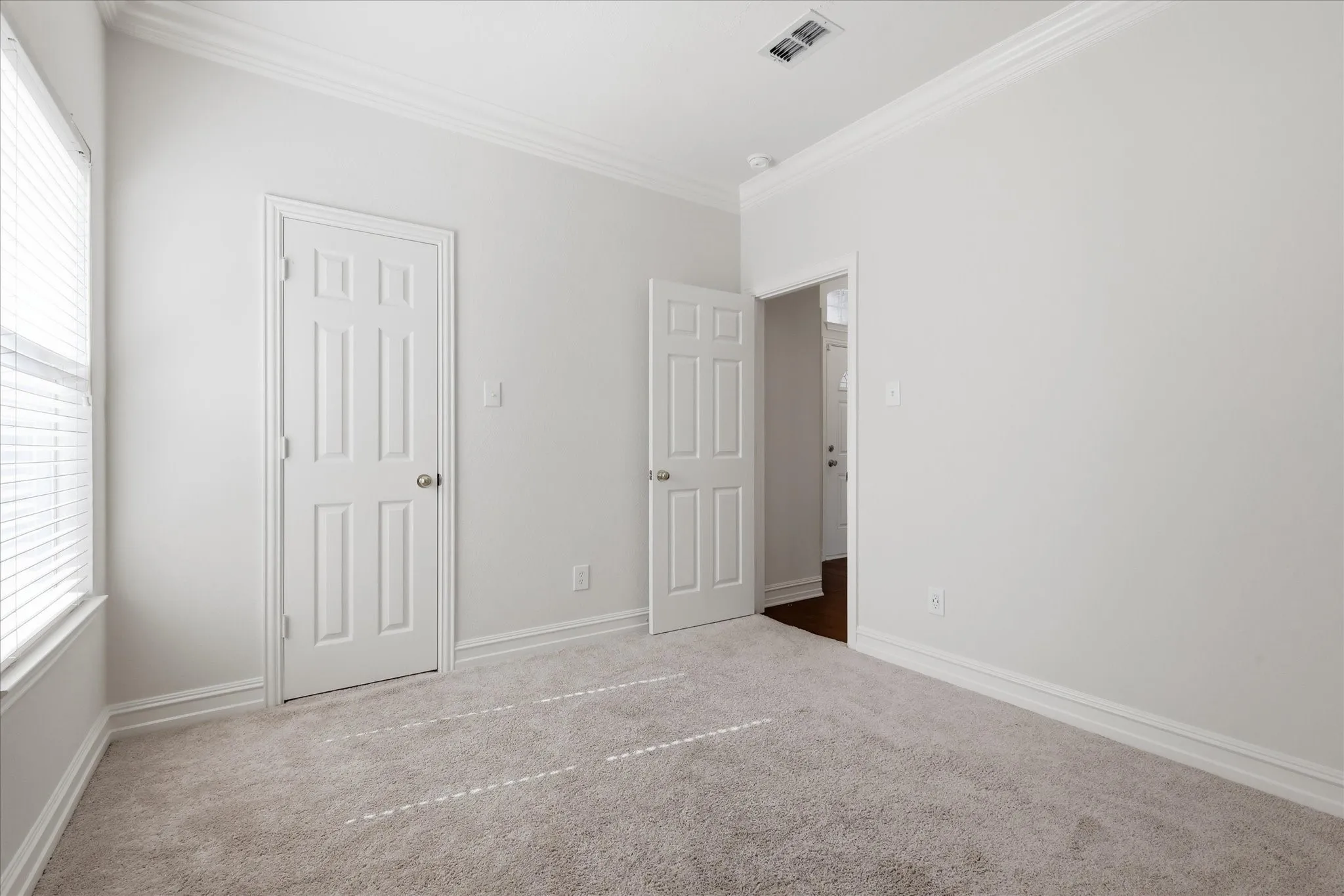 Single Family Residence For Sale in Denton County , 2608 Timberhill Drive, Flower Mound, Texas 75028, 3 Bedroom, 2 Bathroom, 2 Garage spaces, 1,508 Sqft, built in 1997, mls#21356606, Real Estate Agent in Flower Mound, Homes For Sale in Denton county, Homes For Sale in Flower Mound, Realtor in Flower Mound Texas, Real Estate Brokerage Independent Realty Texas, Luminita Cordes Realtor