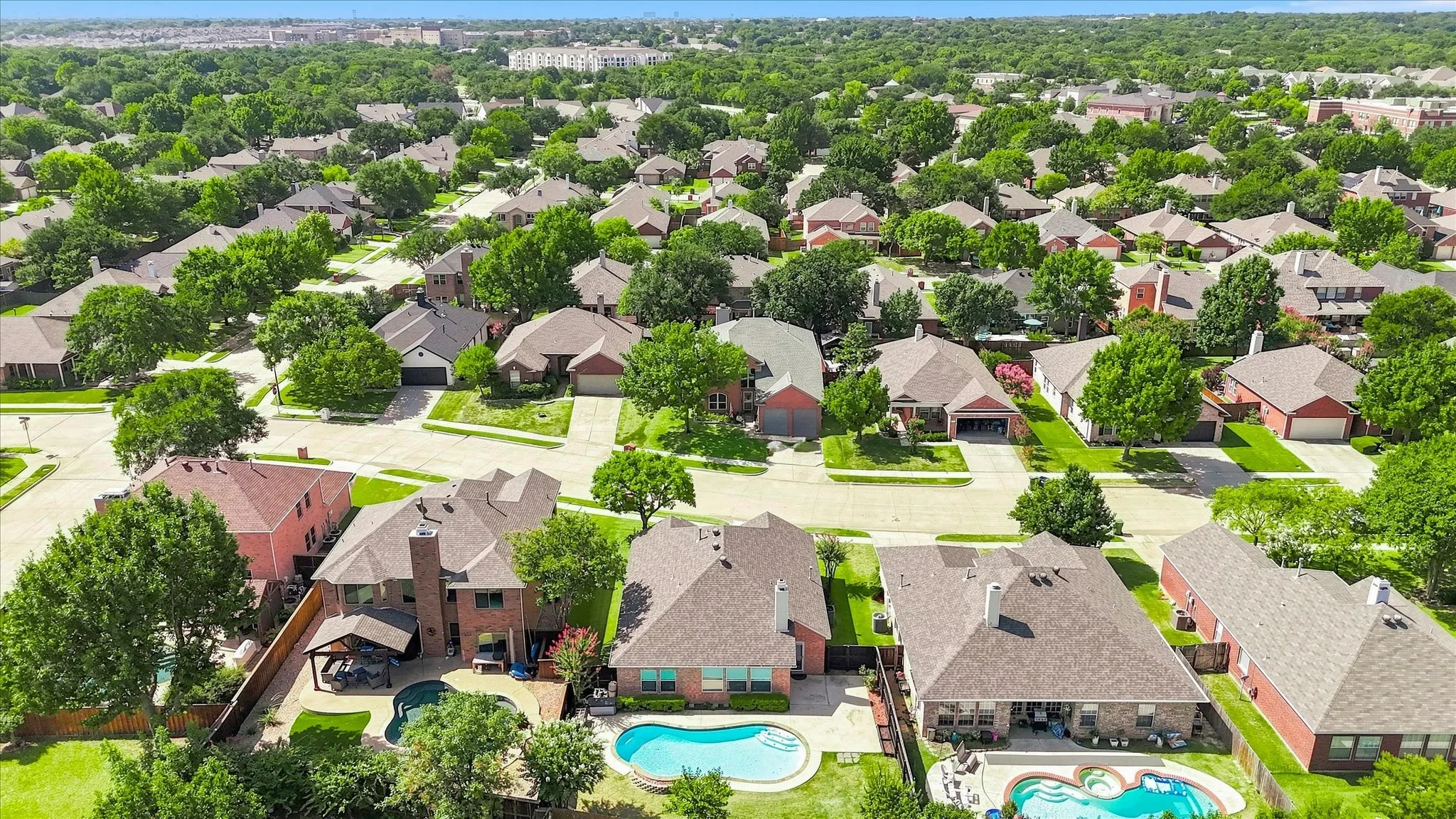 Single Family Residence For Sale in Denton County , 2608 Timberhill Drive, Flower Mound, Texas 75028, 3 Bedroom, 2 Bathroom, 2 Garage spaces, 1,508 Sqft, built in 1997, mls#21356606, Real Estate Agent in Flower Mound, Homes For Sale in Denton county, Homes For Sale in Flower Mound, Realtor in Flower Mound Texas, Real Estate Brokerage Independent Realty Texas, Luminita Cordes Realtor