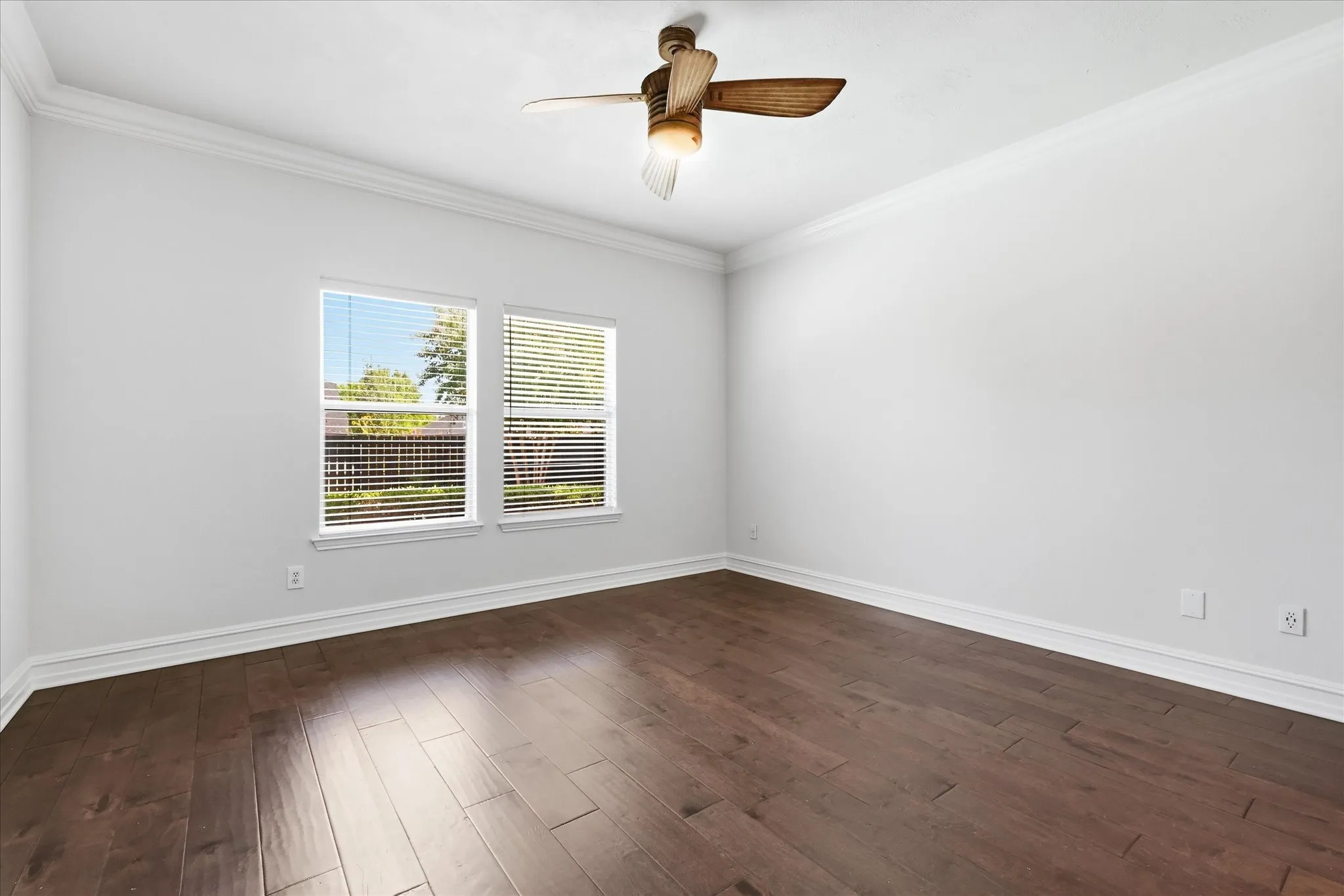 Single Family Residence For Sale in Denton County , 2608 Timberhill Drive, Flower Mound, Texas 75028, 3 Bedroom, 2 Bathroom, 2 Garage spaces, 1,508 Sqft, built in 1997, mls#21356606, Real Estate Agent in Flower Mound, Homes For Sale in Denton county, Homes For Sale in Flower Mound, Realtor in Flower Mound Texas, Real Estate Brokerage Independent Realty Texas, Luminita Cordes Realtor