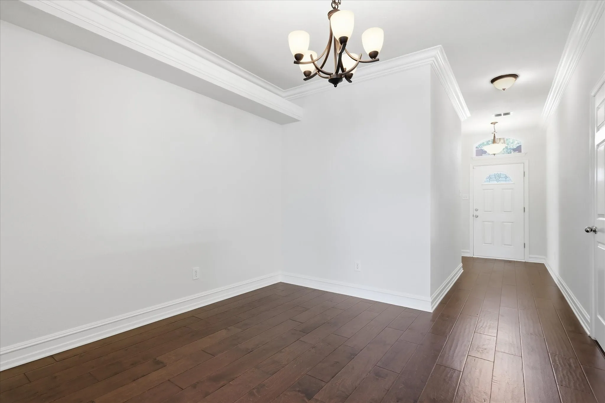 Single Family Residence For Sale in Denton County , 2608 Timberhill Drive, Flower Mound, Texas 75028, 3 Bedroom, 2 Bathroom, 2 Garage spaces, 1,508 Sqft, built in 1997, mls#21356606, Real Estate Agent in Flower Mound, Homes For Sale in Denton county, Homes For Sale in Flower Mound, Realtor in Flower Mound Texas, Real Estate Brokerage Independent Realty Texas, Luminita Cordes Realtor