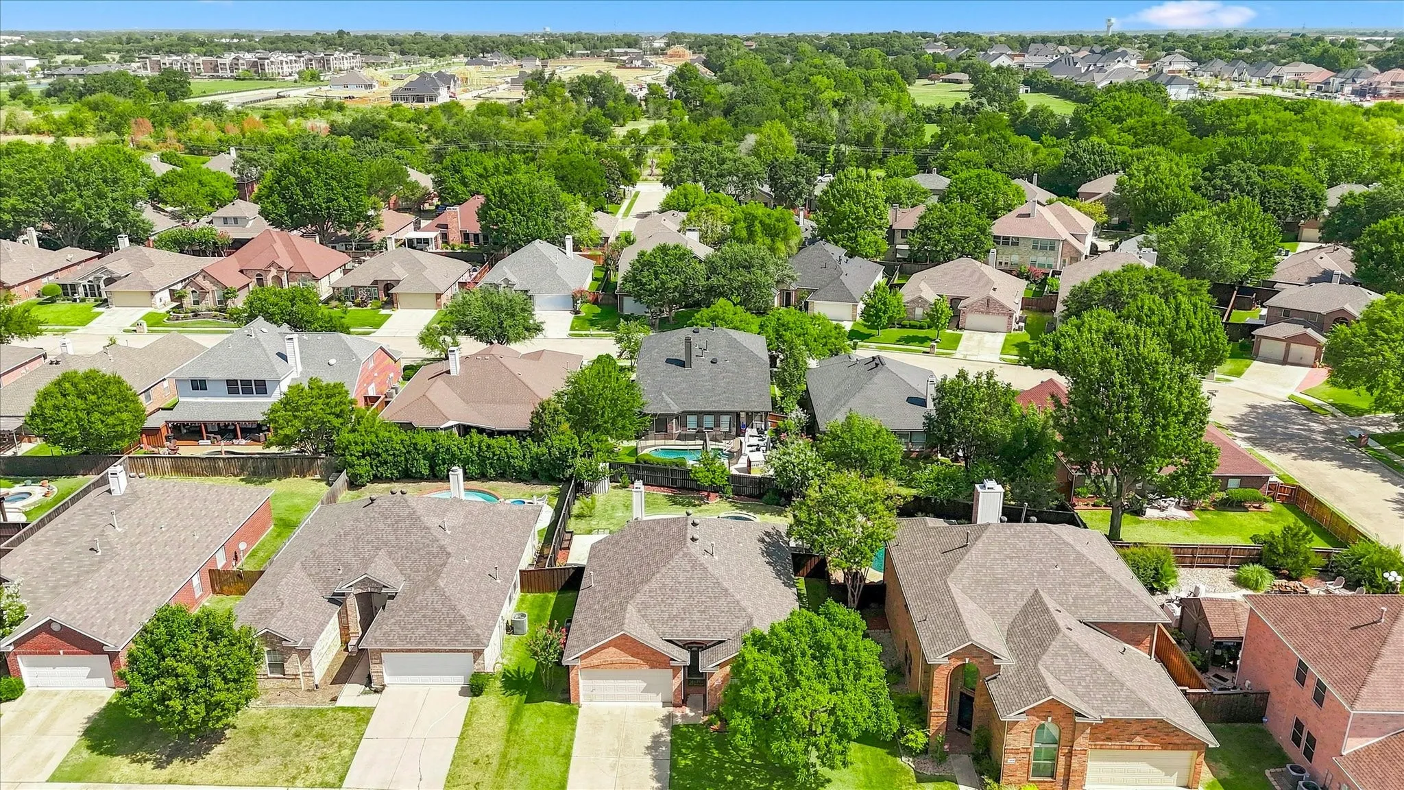 Single Family Residence For Sale in Denton County , 2608 Timberhill Drive, Flower Mound, Texas 75028, 3 Bedroom, 2 Bathroom, 2 Garage spaces, 1,508 Sqft, built in 1997, mls#21356606, Real Estate Agent in Flower Mound, Homes For Sale in Denton county, Homes For Sale in Flower Mound, Realtor in Flower Mound Texas, Real Estate Brokerage Independent Realty Texas, Luminita Cordes Realtor