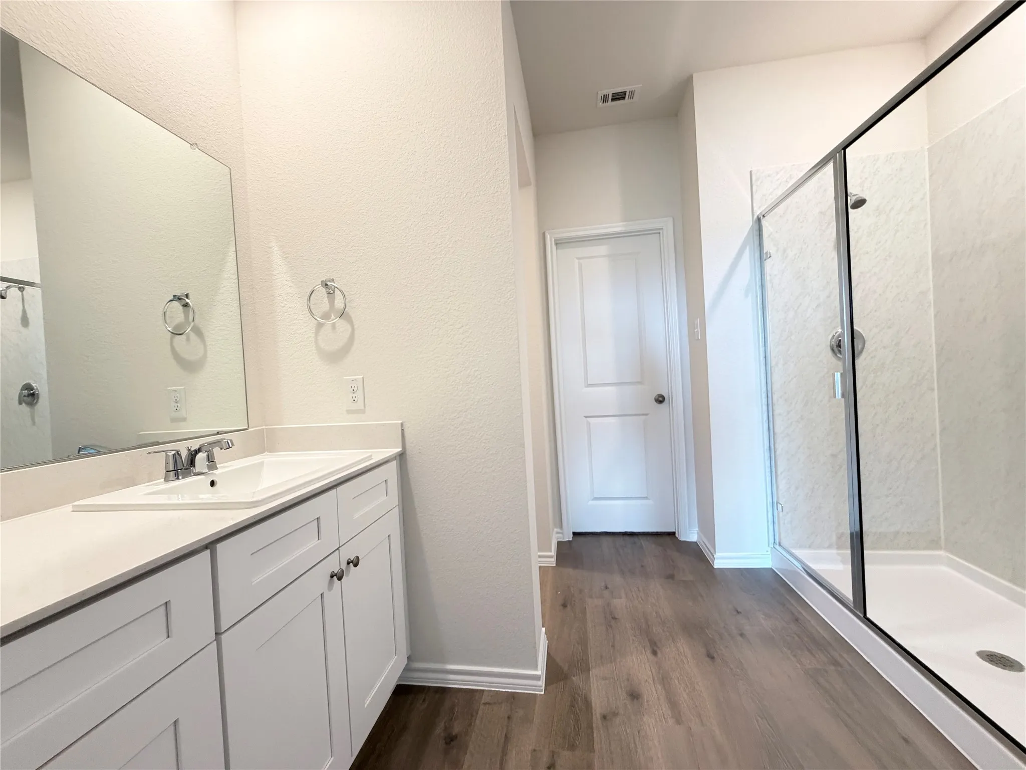 Single Family Residence For Rent in Hunt County , 617 Edge Hill Lane, Josephine, Texas 75135, 4 Bedroom, 3 Bathroom, 2 Garage spaces, 2,235 Sqft, built in 2026, mls#21357025, Real Estate Agent in Josephine, Homes For Rent in Hunt county, Homes For Rent in Josephine, Realtor in Josephine Texas, Real Estate Brokerage Independent Realty Texas, Luminita Cordes Realtor