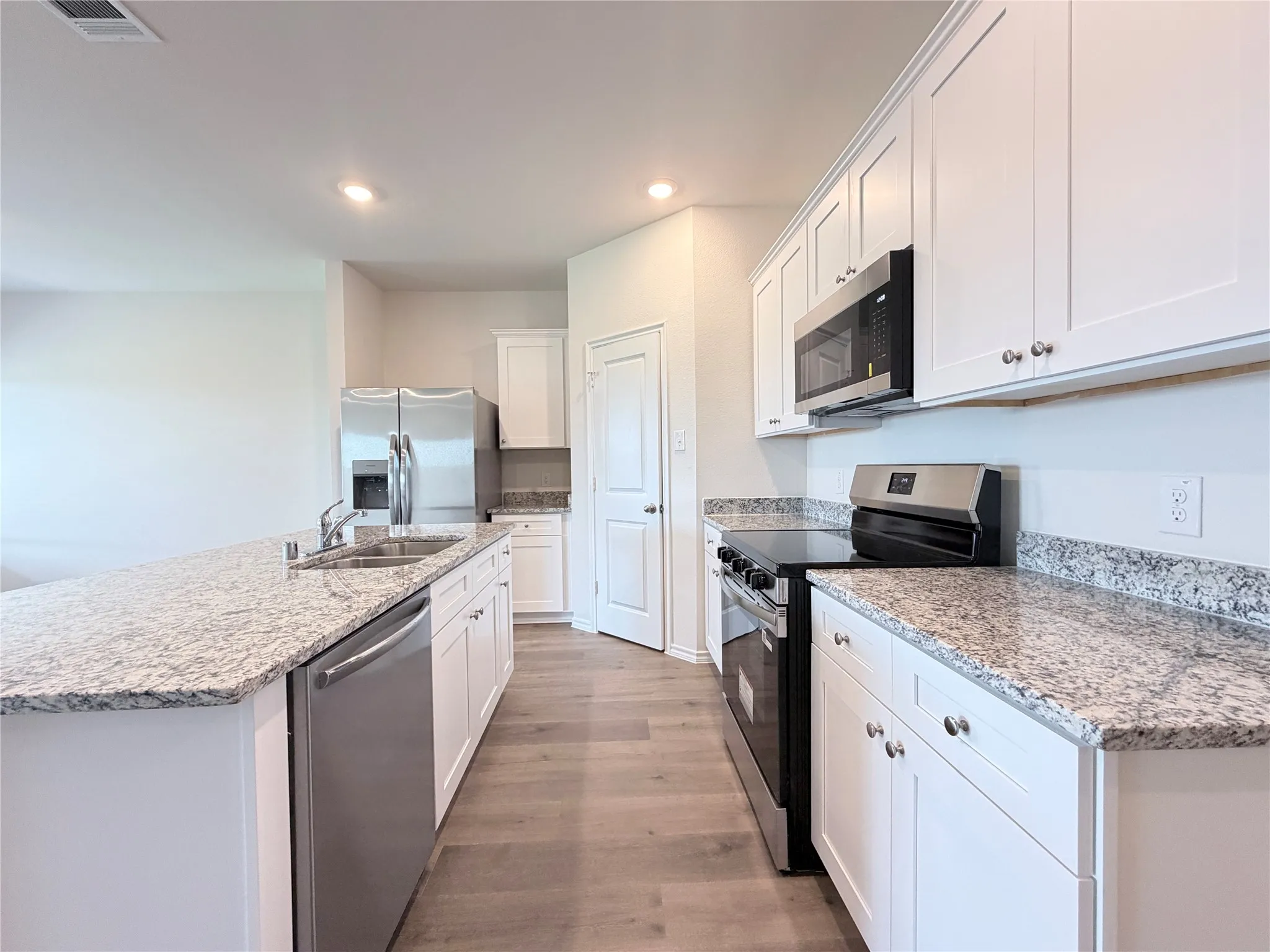 Single Family Residence For Rent in Hunt County , 617 Edge Hill Lane, Josephine, Texas 75135, 4 Bedroom, 3 Bathroom, 2 Garage spaces, 2,235 Sqft, built in 2026, mls#21357025, Real Estate Agent in Josephine, Homes For Rent in Hunt county, Homes For Rent in Josephine, Realtor in Josephine Texas, Real Estate Brokerage Independent Realty Texas, Luminita Cordes Realtor