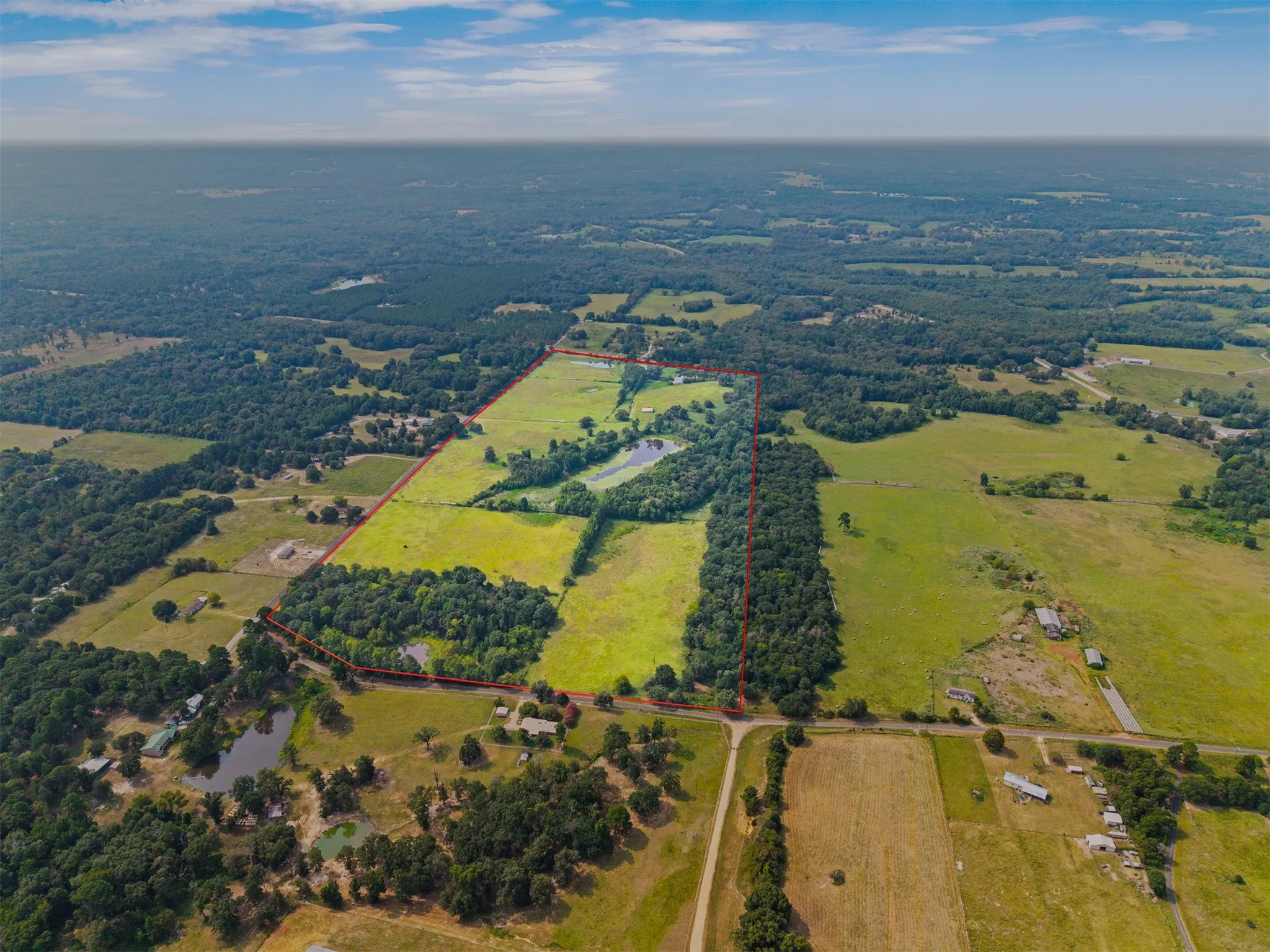 Farm For Sale in Wood County , 3349 E State Highway 154, Quitman, Texas 75783, 3 Bedroom, 3 Bathroom, 2 Garage spaces, 2,674 Sqft, built in 1960, mls#21356912, Real Estate Agent in Quitman, Homes For Sale in Wood county, Homes For Sale in Quitman, Realtor in Quitman Texas, Real Estate Brokerage Independent Realty Texas, Luminita Cordes Realtor