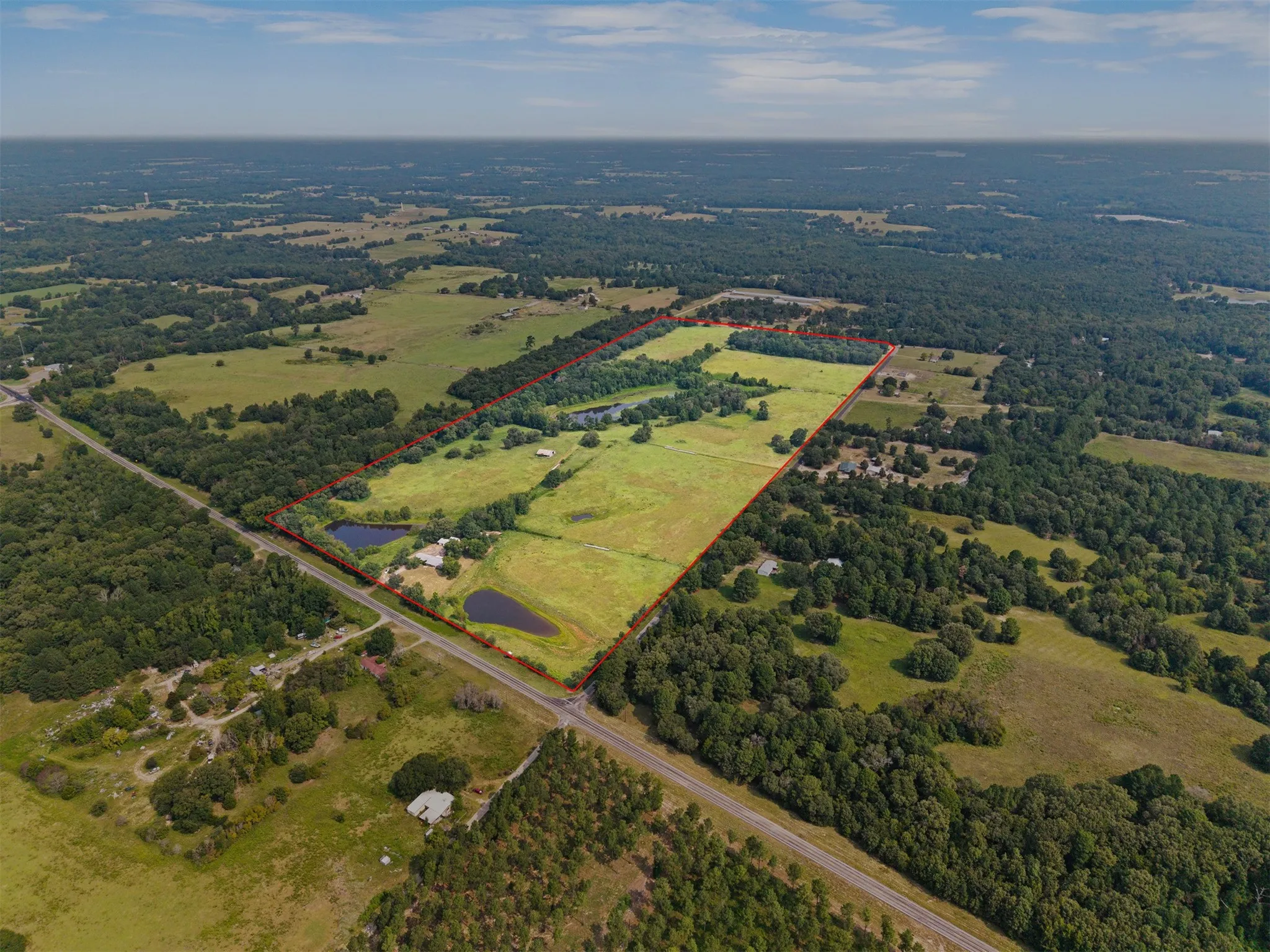Farm For Sale in Wood County , 3349 E State Highway 154, Quitman, Texas 75783, 3 Bedroom, 3 Bathroom, 2 Garage spaces, 2,674 Sqft, built in 1960, mls#21356912, Real Estate Agent in Quitman, Homes For Sale in Wood county, Homes For Sale in Quitman, Realtor in Quitman Texas, Real Estate Brokerage Independent Realty Texas, Luminita Cordes Realtor