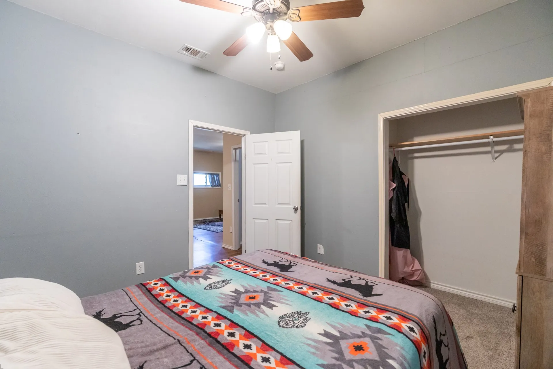 Single Family Residence For Sale in Callahan County , 832 Peyton Street, Baird, Texas 79504, 3 Bedroom, 2 Bathroom, 2 Garage spaces, 1,454 Sqft, built in 1909, mls#21345686, Real Estate Agent in Baird, Homes For Sale in Callahan county, Homes For Sale in Baird, Realtor in Baird Texas, Real Estate Brokerage Independent Realty Texas, Luminita Cordes Realtor