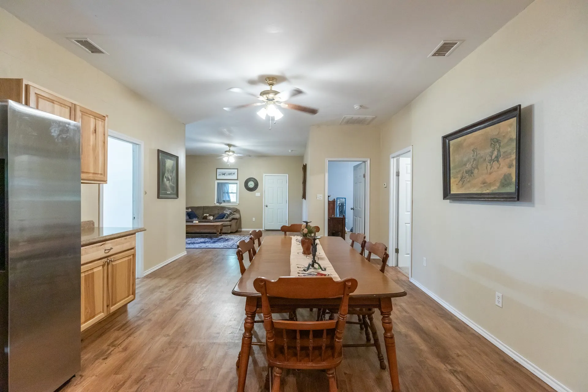 Single Family Residence For Sale in Callahan County , 832 Peyton Street, Baird, Texas 79504, 3 Bedroom, 2 Bathroom, 2 Garage spaces, 1,454 Sqft, built in 1909, mls#21345686, Real Estate Agent in Baird, Homes For Sale in Callahan county, Homes For Sale in Baird, Realtor in Baird Texas, Real Estate Brokerage Independent Realty Texas, Luminita Cordes Realtor