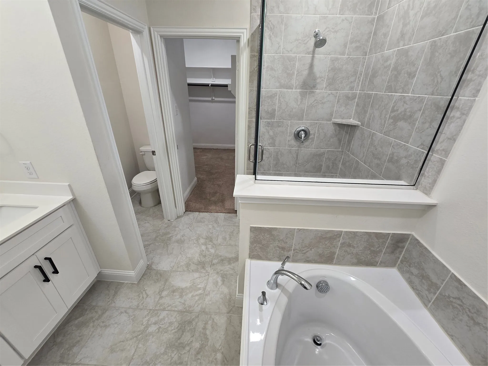 Single Family Residence For Rent in Kaufman County , 1805 Acosta Drive, Forney, Texas 75126, 4 Bedroom, 3 Bathroom, 2 Garage spaces, 2,728 Sqft, built in 2024, mls#21355091, Real Estate Agent in Forney, Homes For Rent in Kaufman county, Homes For Rent in Forney, Realtor in Forney Texas, Real Estate Brokerage Independent Realty Texas, Luminita Cordes Realtor