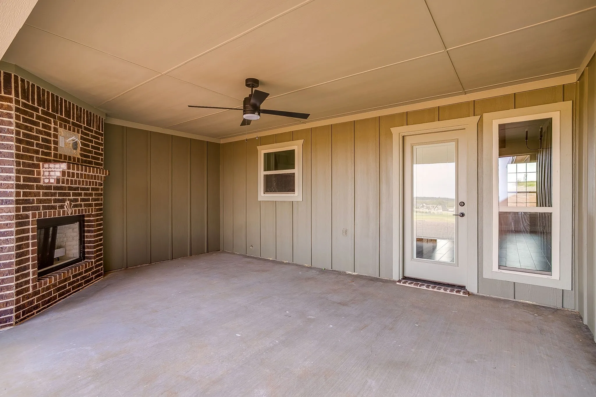 Single Family Residence For Sale in Parker County , 1016 Agnes Road, Springtown, Texas 76082, 3 Bedroom, 2 Bathroom, 3 Garage spaces, 2,100 Sqft, built in 2026, mls#21357031, Real Estate Agent in Springtown, Homes For Sale in Parker county, Homes For Sale in Springtown, Realtor in Springtown Texas, Real Estate Brokerage Independent Realty Texas, Luminita Cordes Realtor