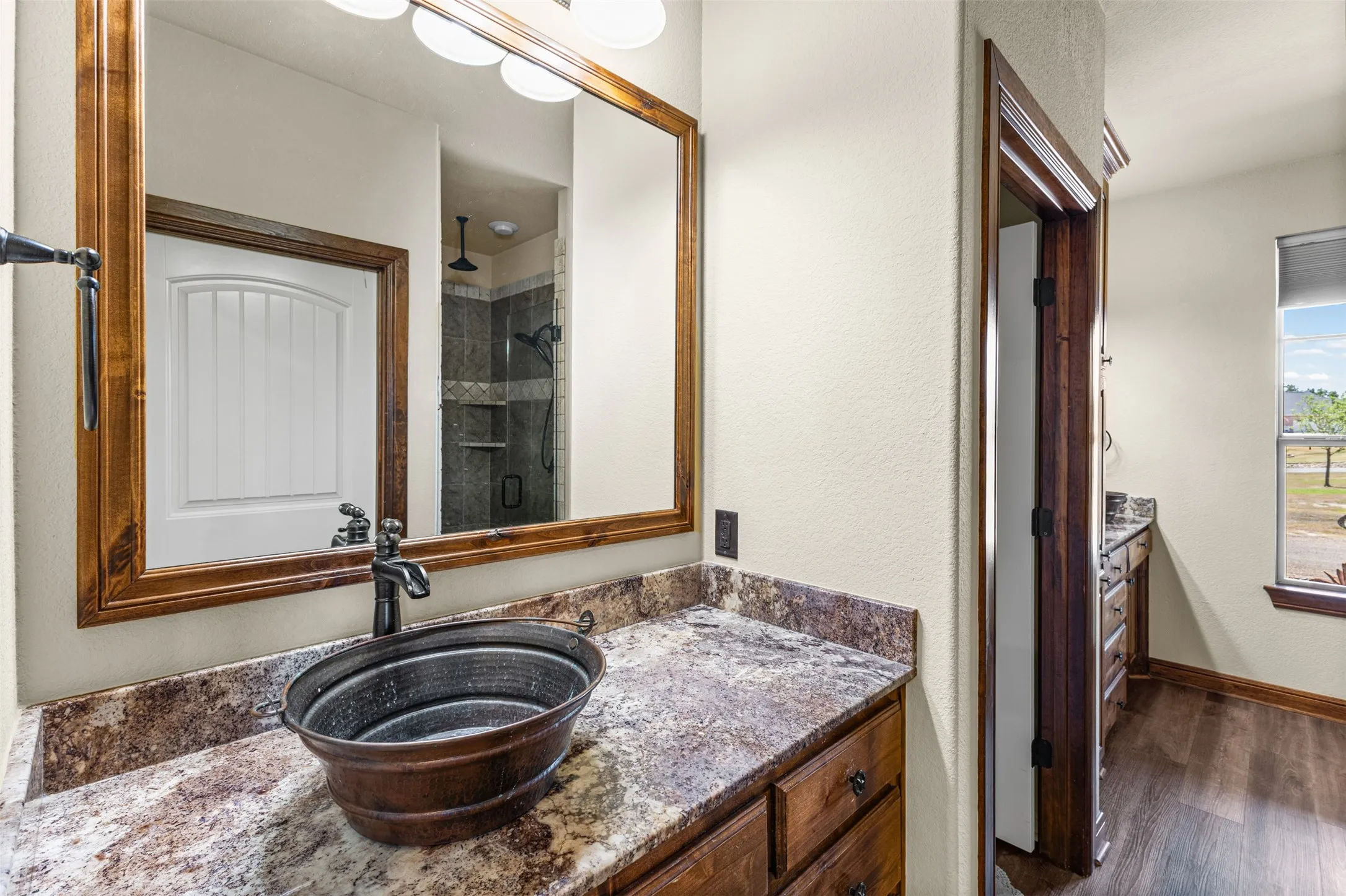 Single Family Residence For Sale in Hood County , 2407 Wills Way Drive, Granbury, Texas 76049, 3 Bedroom, 3 Bathroom, 2 Garage spaces, 2,678 Sqft, built in 2011, mls#21351686, Real Estate Agent in Granbury, Homes For Sale in Hood county, Homes For Sale in Granbury, Realtor in Granbury Texas, Real Estate Brokerage Independent Realty Texas, Luminita Cordes Realtor