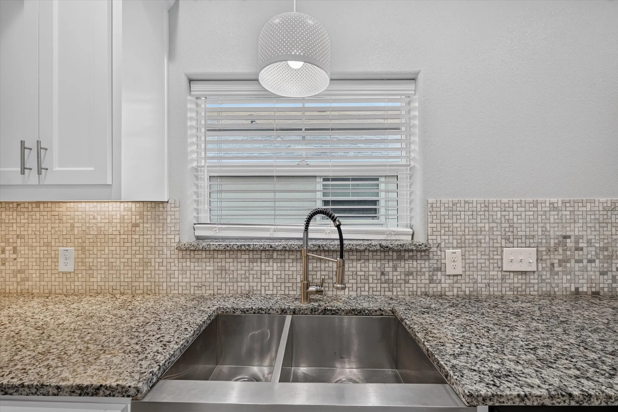 Duplex For Rent in Grayson County , 608 E College Street 610, Sherman, Texas 75090, 3 Bedroom, 2 Bathroom, 1 Garage spaces, 1,230 Sqft, built in 2019, mls#21357054, Real Estate Agent in Sherman, Homes For Rent in Grayson county, Homes For Rent in Sherman, Realtor in Sherman Texas, Real Estate Brokerage Independent Realty Texas, Luminita Cordes Realtor