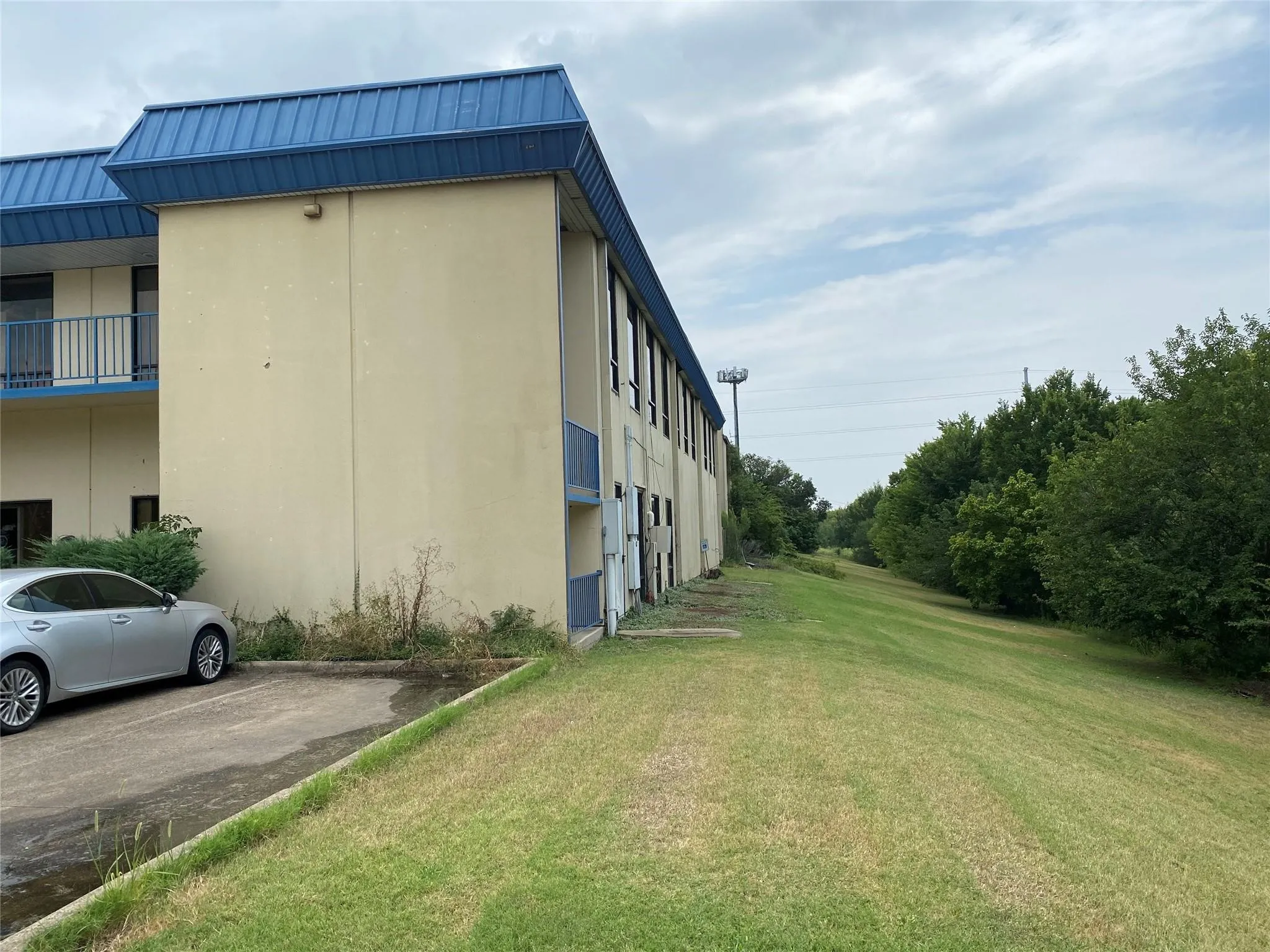 Retail For Rent in Dallas County , 1039 N Interstate 35 Highway N E, Carrollton, Texas 75006, 0, 0, Garage spaces, 0 Sqft, built in 1987, mls#21357064, Real Estate Agent in Carrollton, Homes For Rent in Dallas county, Homes For Rent in Carrollton, Realtor in Carrollton Texas, Real Estate Brokerage Independent Realty Texas, Luminita Cordes Realtor