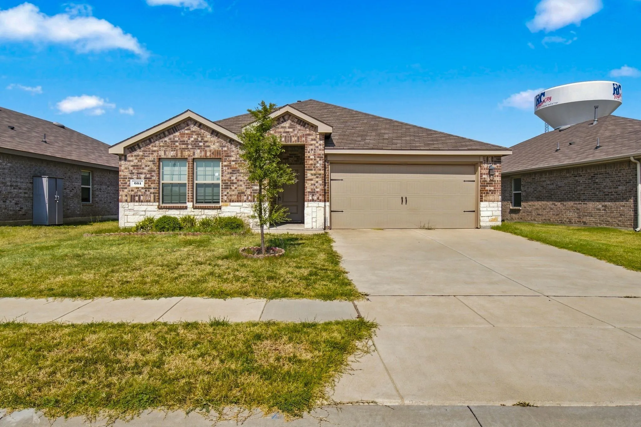 Single Family Residence For Rent in Hunt County , 601 Banner Avenue, Royse City, Texas 75189, 4 Bedroom, 2 Bathroom, 2 Garage spaces, 1,830 Sqft, built in 2022, mls#21357071, Real Estate Agent in Royse City, Homes For Rent in Hunt county, Homes For Rent in Royse City, Realtor in Royse City Texas, Real Estate Brokerage Independent Realty Texas, Luminita Cordes Realtor
