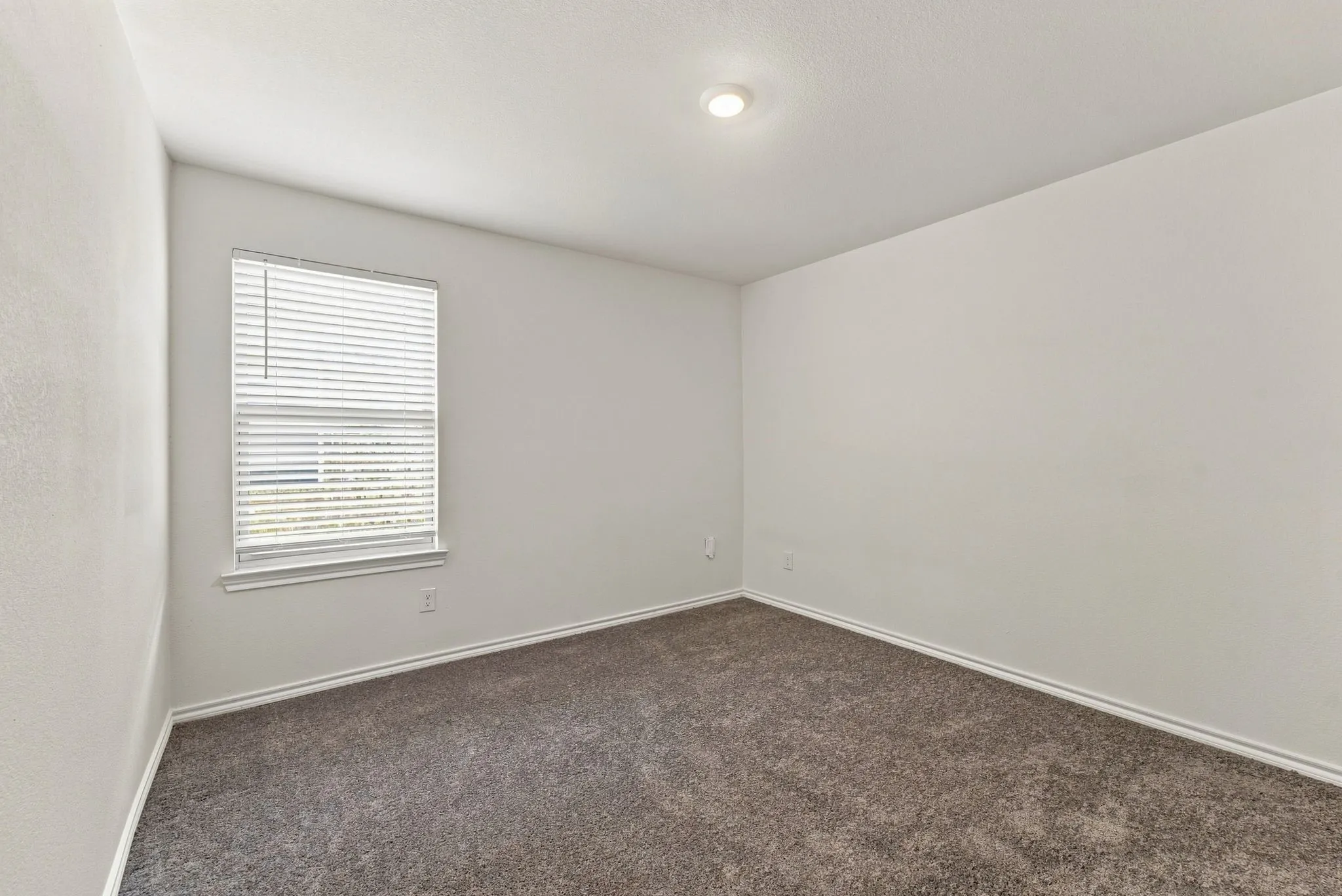 Single Family Residence For Rent in Hunt County , 601 Banner Avenue, Royse City, Texas 75189, 4 Bedroom, 2 Bathroom, 2 Garage spaces, 1,830 Sqft, built in 2022, mls#21357071, Real Estate Agent in Royse City, Homes For Rent in Hunt county, Homes For Rent in Royse City, Realtor in Royse City Texas, Real Estate Brokerage Independent Realty Texas, Luminita Cordes Realtor