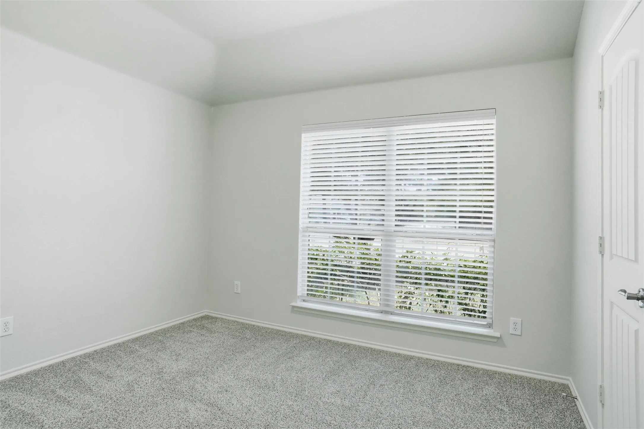 Single Family Residence For Rent in Dallas County , 3015 Briarbrook Drive, Seagoville, Texas 75159, 3 Bedroom, 2 Bathroom, 2 Garage spaces, 1,756 Sqft, built in 2012, mls#21351752, Real Estate Agent in Seagoville, Homes For Rent in Dallas county, Homes For Rent in Seagoville, Realtor in Seagoville Texas, Real Estate Brokerage Independent Realty Texas, Luminita Cordes Realtor