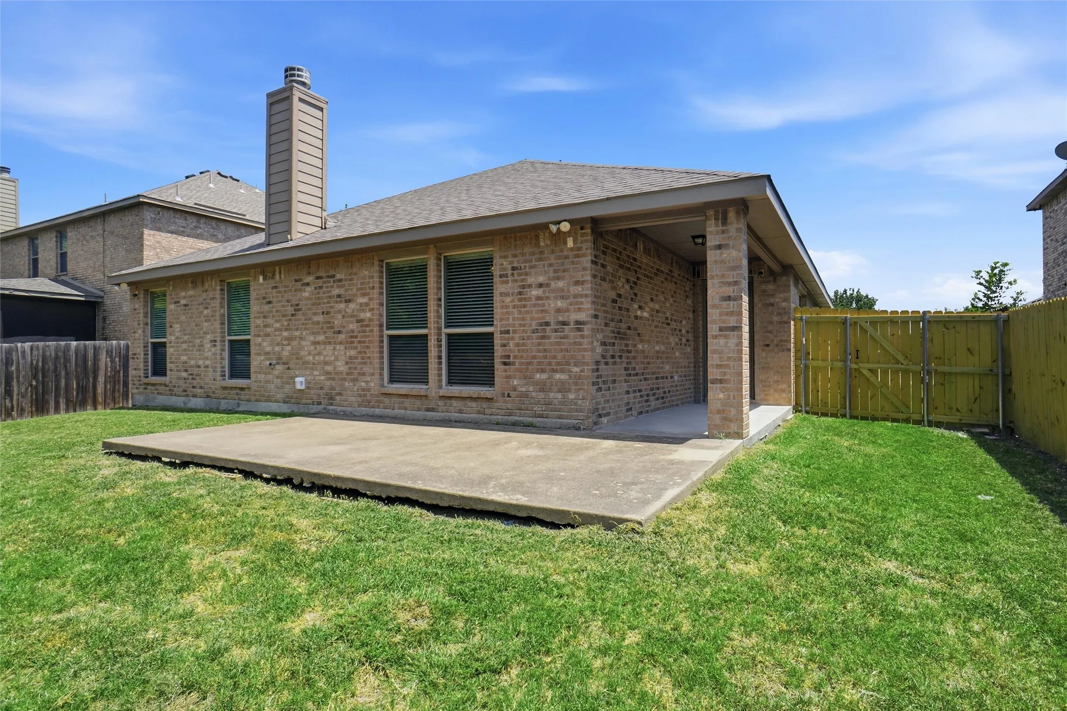 Single Family Residence For Rent in Dallas County , 3015 Briarbrook Drive, Seagoville, Texas 75159, 3 Bedroom, 2 Bathroom, 2 Garage spaces, 1,756 Sqft, built in 2012, mls#21351752, Real Estate Agent in Seagoville, Homes For Rent in Dallas county, Homes For Rent in Seagoville, Realtor in Seagoville Texas, Real Estate Brokerage Independent Realty Texas, Luminita Cordes Realtor