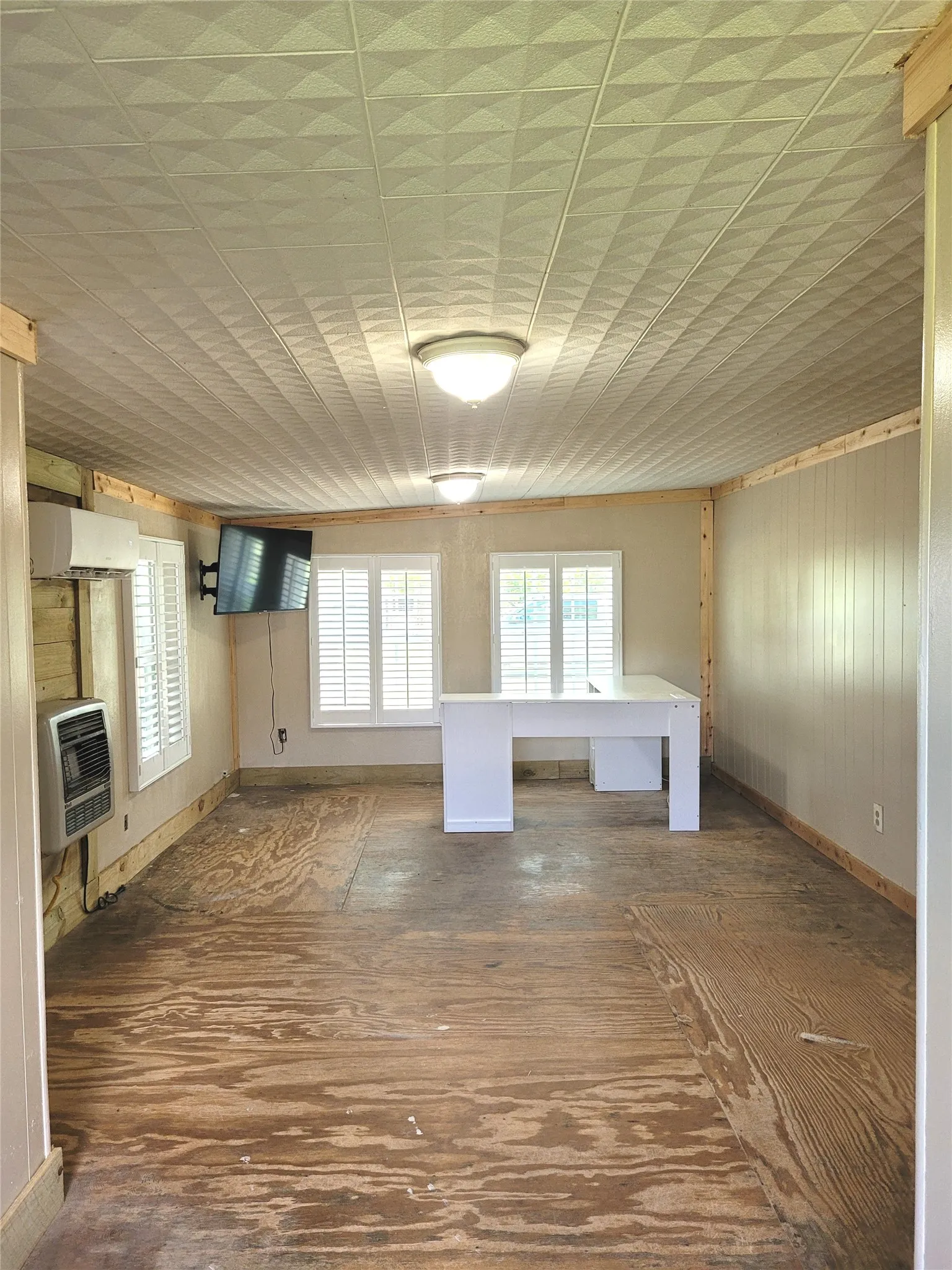 Single Family Residence For Sale in Red River (TX) County , 735 SW 1st, Detroit, Texas 75436, 2 Bedroom, 2 Bathroom, Garage spaces, 1,422 Sqft, built in 1973, mls#21356790, Real Estate Agent in Detroit, Homes For Sale in Red River (TX) county, Homes For Sale in Detroit, Realtor in Detroit Texas, Real Estate Brokerage Independent Realty Texas, Luminita Cordes Realtor