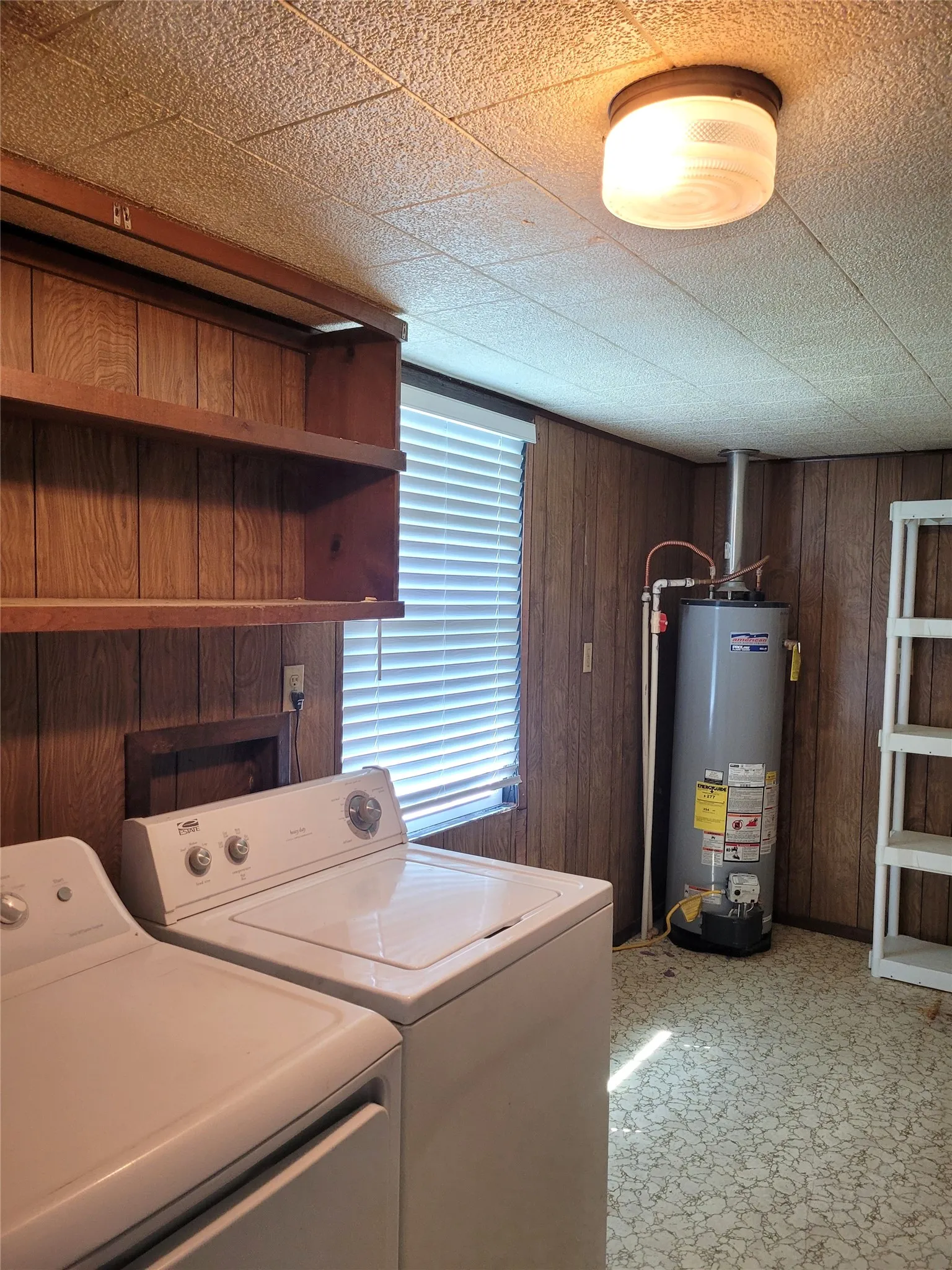 Single Family Residence For Sale in Red River (TX) County , 735 SW 1st, Detroit, Texas 75436, 2 Bedroom, 2 Bathroom, Garage spaces, 1,422 Sqft, built in 1973, mls#21356790, Real Estate Agent in Detroit, Homes For Sale in Red River (TX) county, Homes For Sale in Detroit, Realtor in Detroit Texas, Real Estate Brokerage Independent Realty Texas, Luminita Cordes Realtor