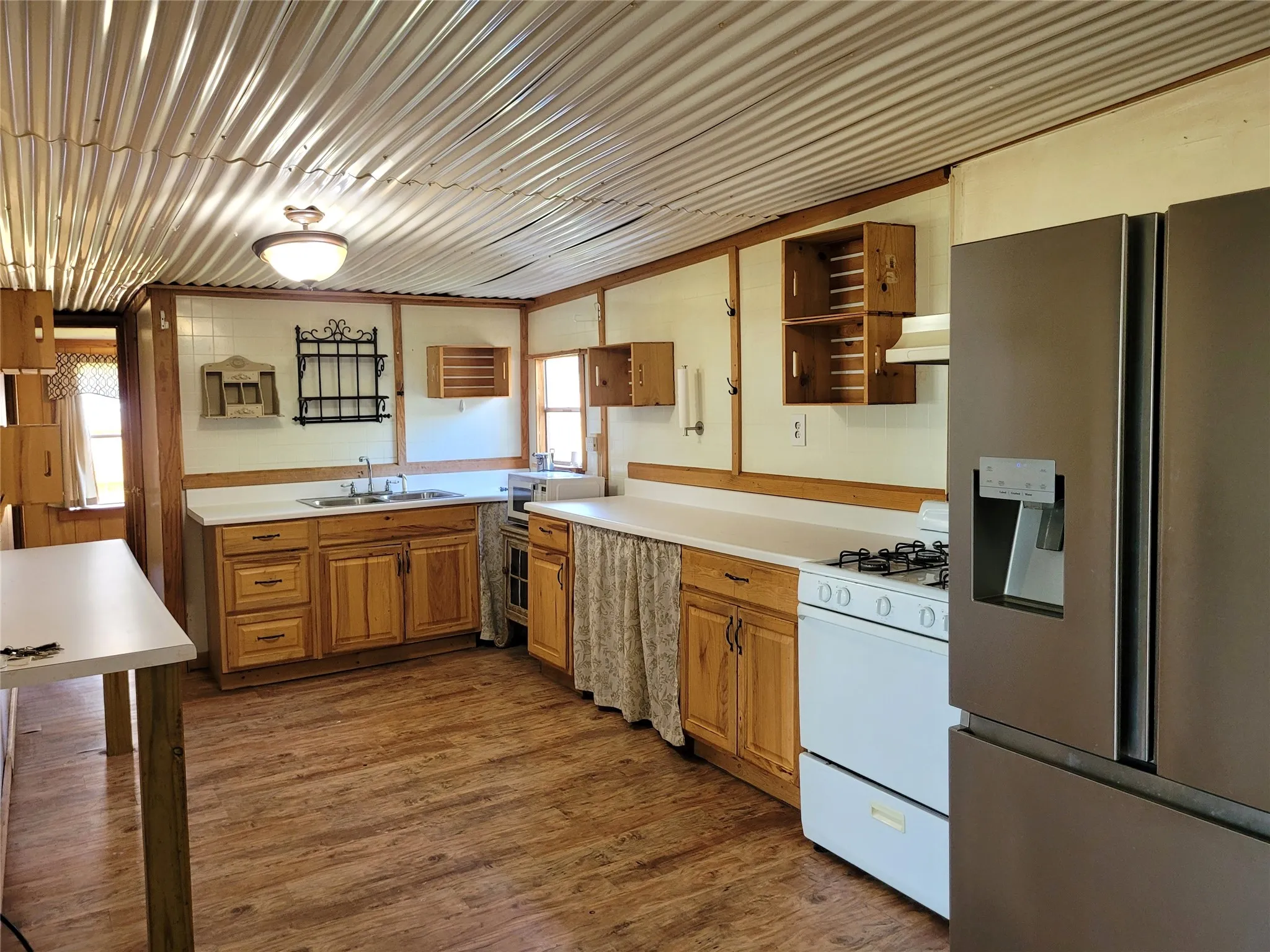 Single Family Residence For Sale in Red River (TX) County , 735 SW 1st, Detroit, Texas 75436, 2 Bedroom, 2 Bathroom, Garage spaces, 1,422 Sqft, built in 1973, mls#21356790, Real Estate Agent in Detroit, Homes For Sale in Red River (TX) county, Homes For Sale in Detroit, Realtor in Detroit Texas, Real Estate Brokerage Independent Realty Texas, Luminita Cordes Realtor