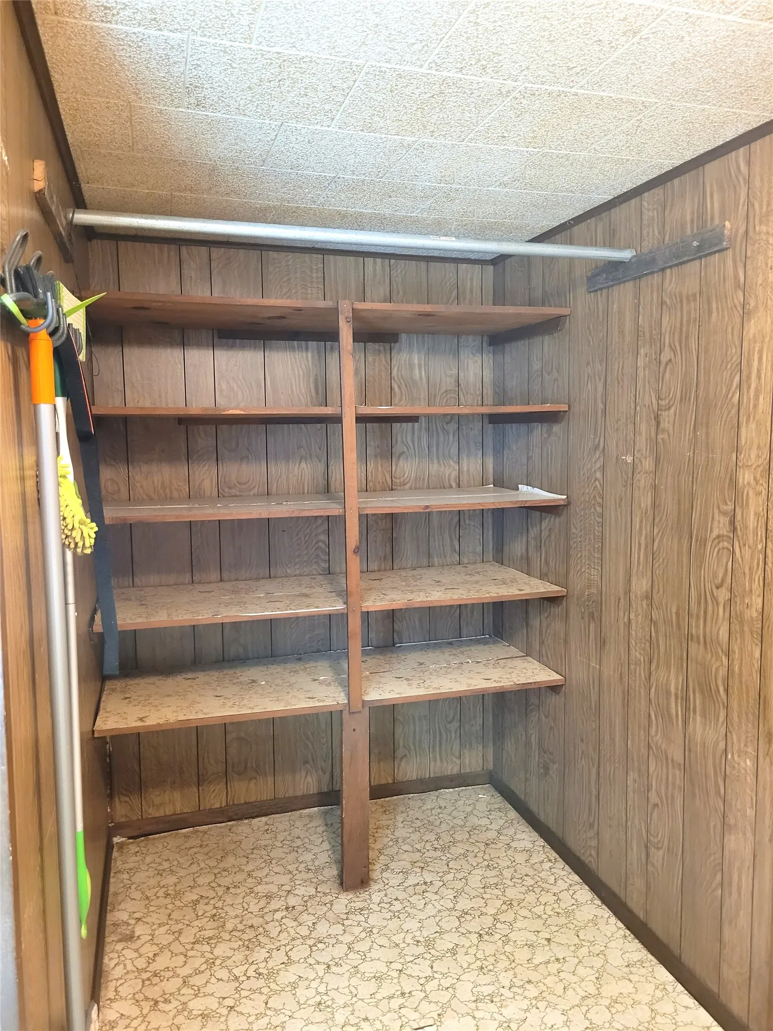 Single Family Residence For Sale in Red River (TX) County , 735 SW 1st, Detroit, Texas 75436, 2 Bedroom, 2 Bathroom, Garage spaces, 1,422 Sqft, built in 1973, mls#21356790, Real Estate Agent in Detroit, Homes For Sale in Red River (TX) county, Homes For Sale in Detroit, Realtor in Detroit Texas, Real Estate Brokerage Independent Realty Texas, Luminita Cordes Realtor
