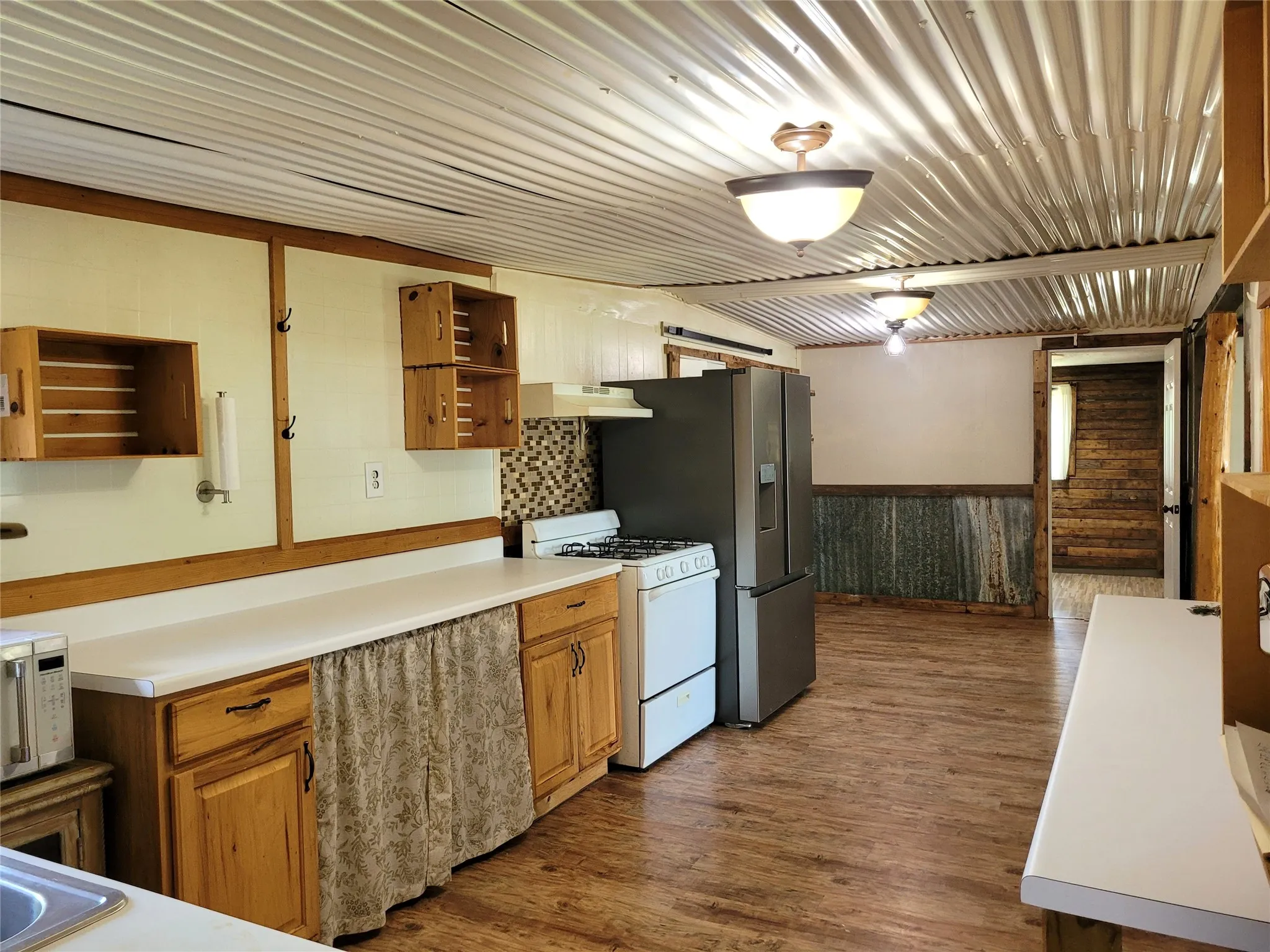 Single Family Residence For Sale in Red River (TX) County , 735 SW 1st, Detroit, Texas 75436, 2 Bedroom, 2 Bathroom, Garage spaces, 1,422 Sqft, built in 1973, mls#21356790, Real Estate Agent in Detroit, Homes For Sale in Red River (TX) county, Homes For Sale in Detroit, Realtor in Detroit Texas, Real Estate Brokerage Independent Realty Texas, Luminita Cordes Realtor
