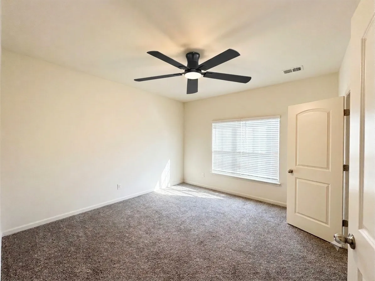Single Family Residence For Rent in Denton County , 13732 Musselshell Drive, Ponder, Texas 76259, 4 Bedroom, 5 Bathroom, 2 Garage spaces, 2,054 Sqft, built in 2022, mls#21356756, Real Estate Agent in Ponder, Homes For Rent in Denton county, Homes For Rent in Ponder, Realtor in Ponder Texas, Real Estate Brokerage Independent Realty Texas, Luminita Cordes Realtor