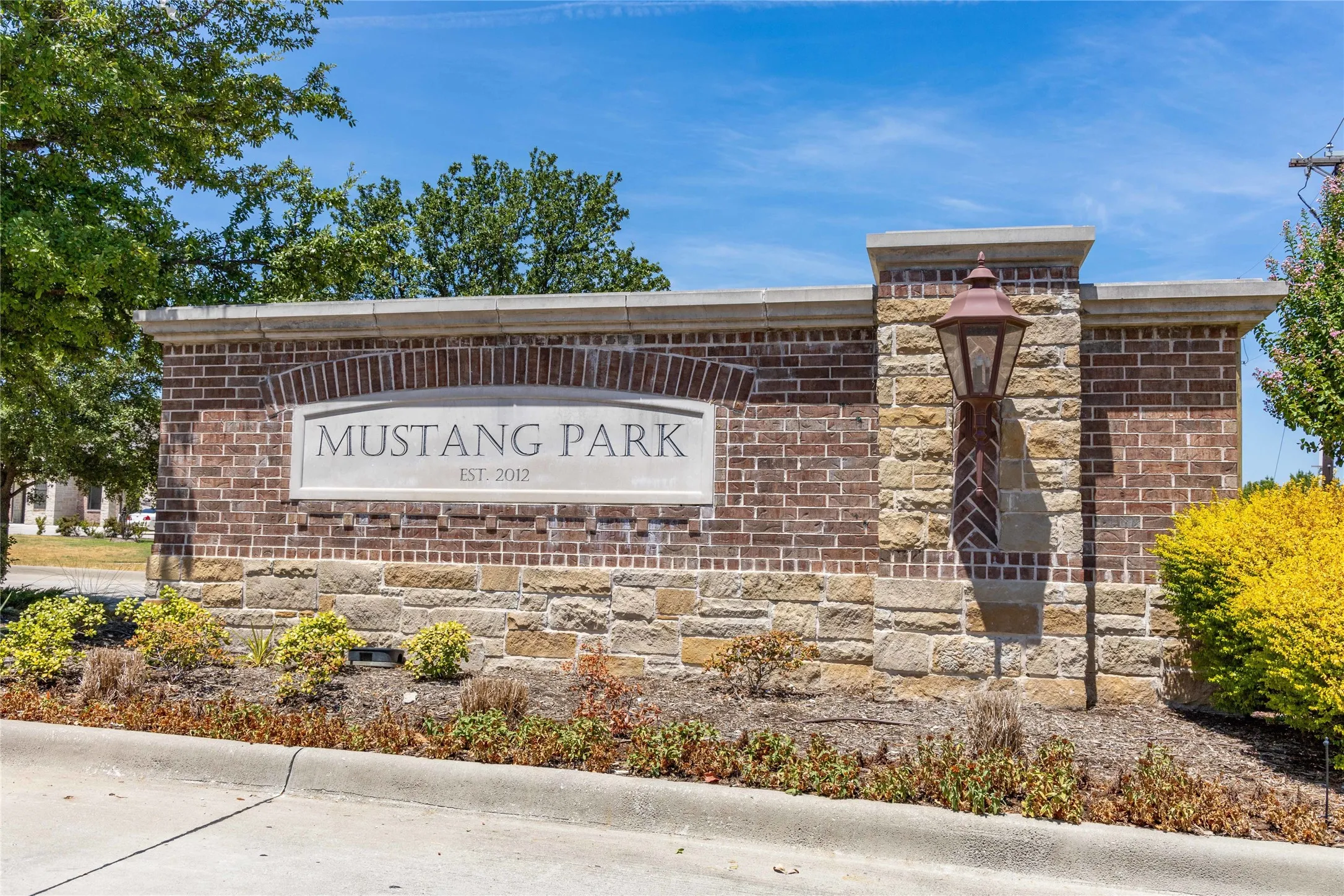 This beautiful home is located in sought after Mustang Park