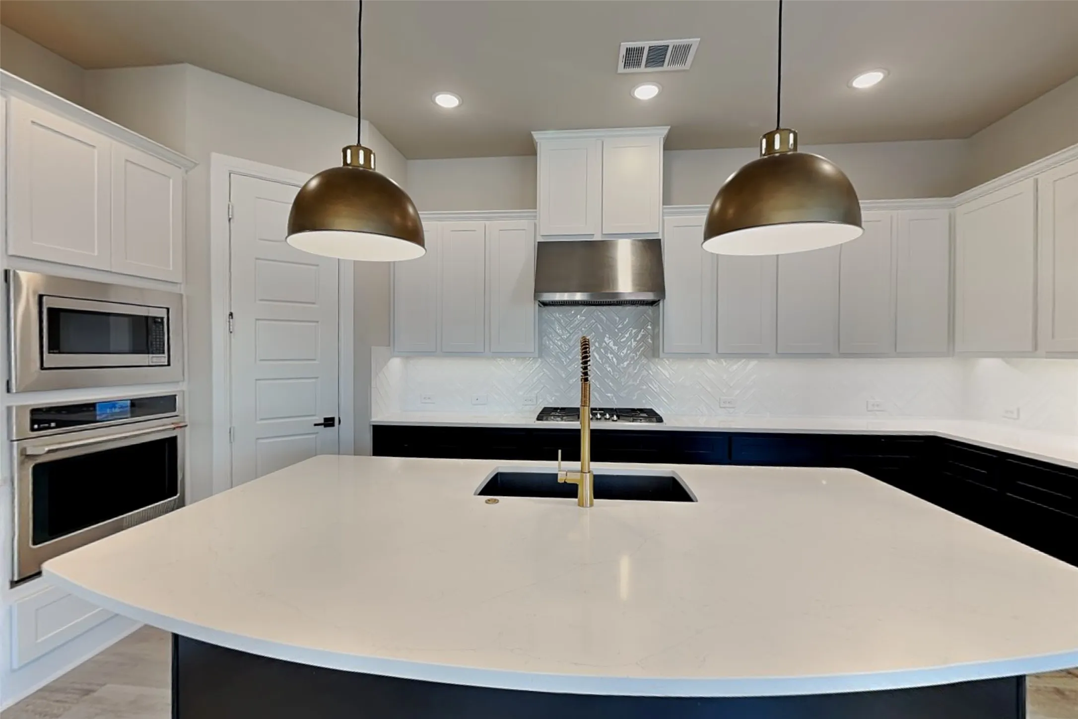 Single Family Residence For Rent in Parker County , 2013 Tolleson Drive, Fort Worth, Texas 76008, 4 Bedroom, 4 Bathroom, 2 Garage spaces, 2,687 Sqft, built in 2025, mls#21357101, Real Estate Agent in Fort Worth, Homes For Rent in Parker county, Homes For Rent in Fort Worth, Realtor in Fort Worth Texas, Real Estate Brokerage Independent Realty Texas, Luminita Cordes Realtor