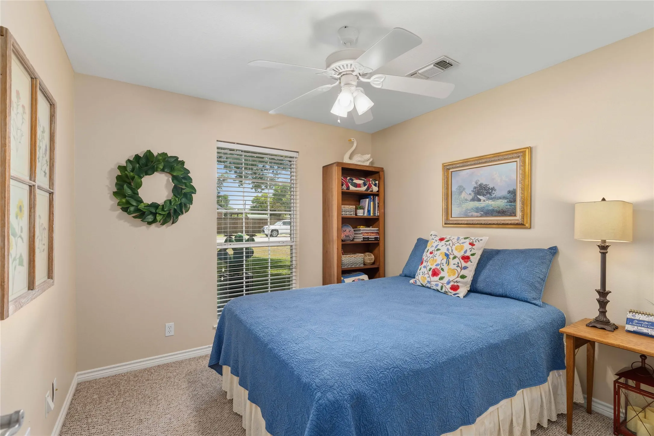 Single Family Residence For Sale in Brown County , 1613 Southgate Drive, Brownwood, Texas 76801, 3 Bedroom, 2 Bathroom, 2 Garage spaces, 1,460 Sqft, built in 2004, mls#21356932, Real Estate Agent in Brownwood, Homes For Sale in Brown county, Homes For Sale in Brownwood, Realtor in Brownwood Texas, Real Estate Brokerage Independent Realty Texas, Luminita Cordes Realtor