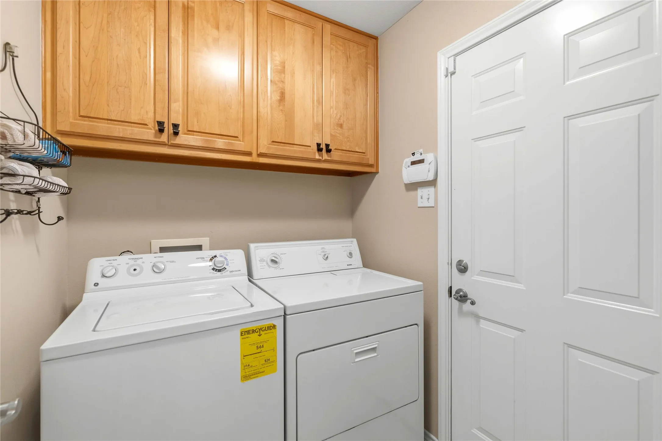 Single Family Residence For Sale in Brown County , 1613 Southgate Drive, Brownwood, Texas 76801, 3 Bedroom, 2 Bathroom, 2 Garage spaces, 1,460 Sqft, built in 2004, mls#21356932, Real Estate Agent in Brownwood, Homes For Sale in Brown county, Homes For Sale in Brownwood, Realtor in Brownwood Texas, Real Estate Brokerage Independent Realty Texas, Luminita Cordes Realtor
