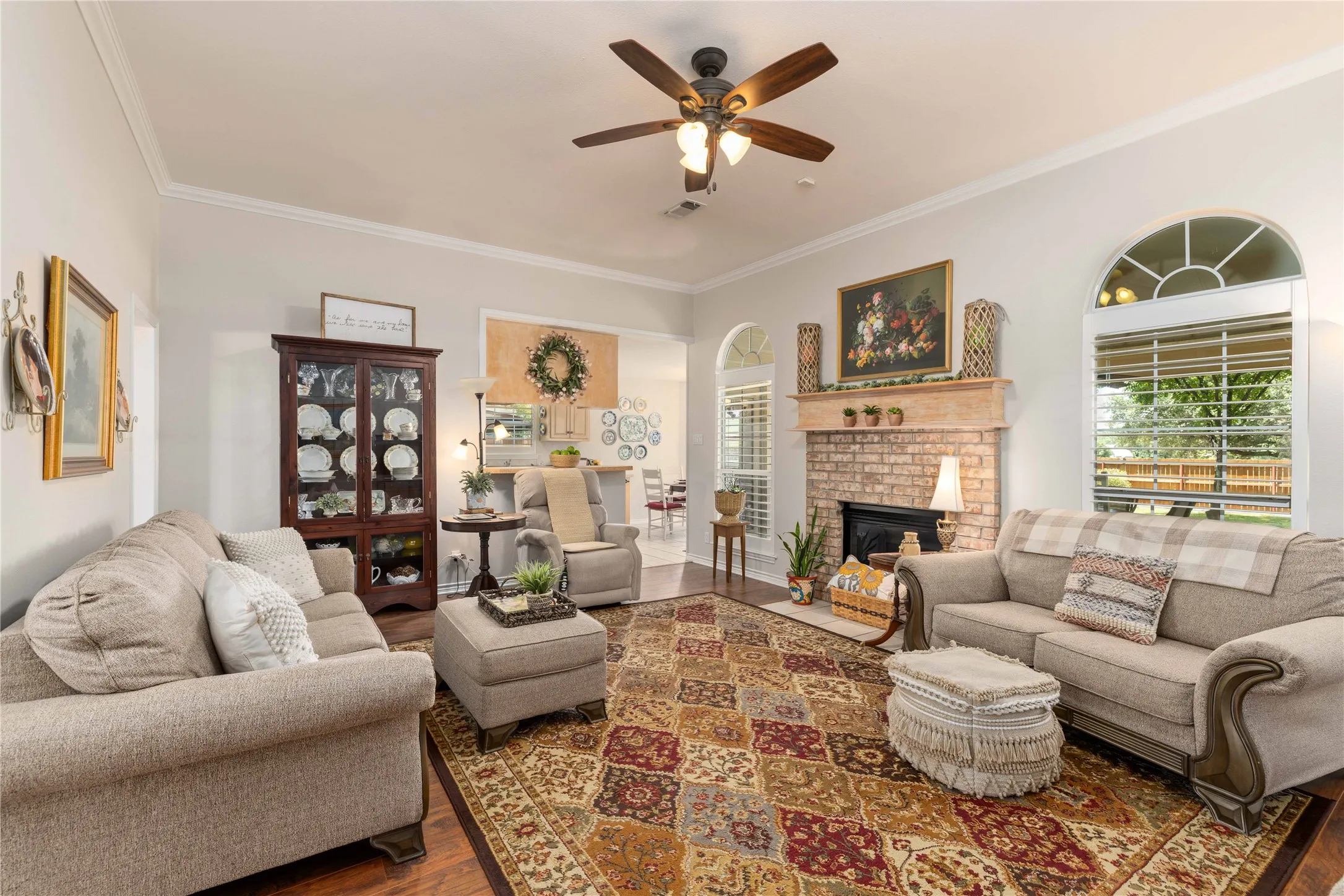 Single Family Residence For Sale in Brown County , 1613 Southgate Drive, Brownwood, Texas 76801, 3 Bedroom, 2 Bathroom, 2 Garage spaces, 1,460 Sqft, built in 2004, mls#21356932, Real Estate Agent in Brownwood, Homes For Sale in Brown county, Homes For Sale in Brownwood, Realtor in Brownwood Texas, Real Estate Brokerage Independent Realty Texas, Luminita Cordes Realtor