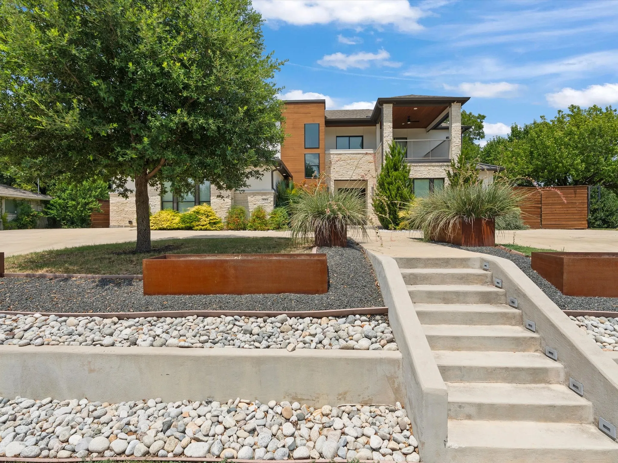 Single Family Residence For Rent in Dallas County , 3061 Selma Lane, Farmers Branch, Texas 75234, 6 Bedroom, 4 Bathroom, 3 Garage spaces, 3,970 Sqft, built in 2019, mls#21356760, Real Estate Agent in Farmers Branch, Homes For Rent in Dallas county, Homes For Rent in Farmers Branch, Realtor in Farmers Branch Texas, Real Estate Brokerage Independent Realty Texas, Luminita Cordes Realtor
