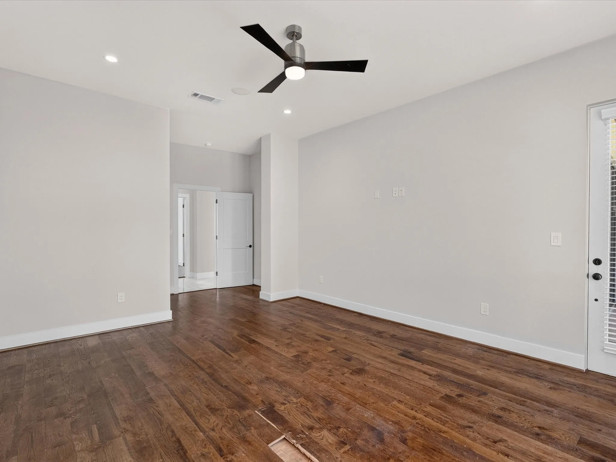 Single Family Residence For Rent in Dallas County , 3061 Selma Lane, Farmers Branch, Texas 75234, 6 Bedroom, 4 Bathroom, 3 Garage spaces, 3,970 Sqft, built in 2019, mls#21356760, Real Estate Agent in Farmers Branch, Homes For Rent in Dallas county, Homes For Rent in Farmers Branch, Realtor in Farmers Branch Texas, Real Estate Brokerage Independent Realty Texas, Luminita Cordes Realtor