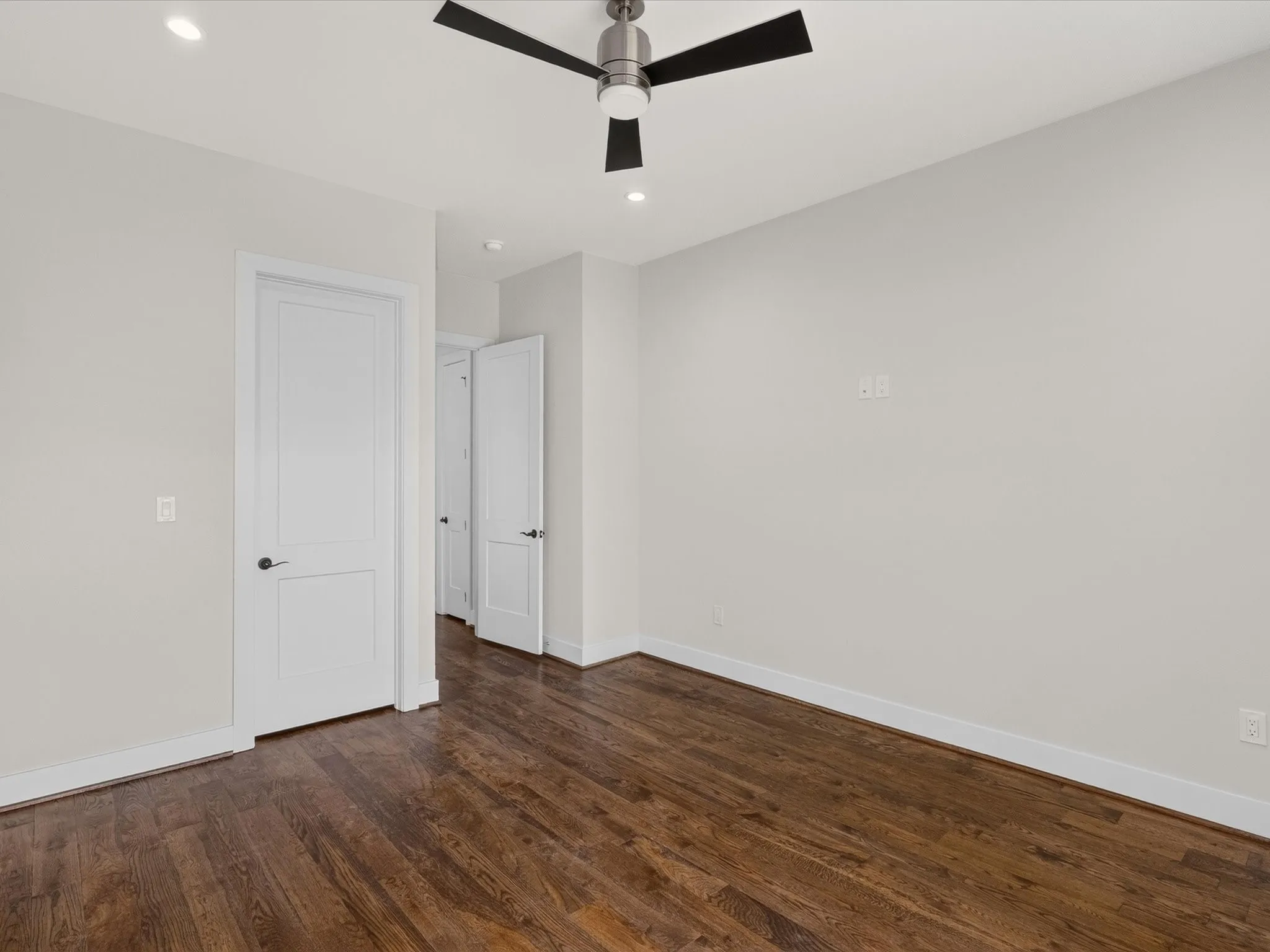 Single Family Residence For Rent in Dallas County , 3061 Selma Lane, Farmers Branch, Texas 75234, 6 Bedroom, 4 Bathroom, 3 Garage spaces, 3,970 Sqft, built in 2019, mls#21356760, Real Estate Agent in Farmers Branch, Homes For Rent in Dallas county, Homes For Rent in Farmers Branch, Realtor in Farmers Branch Texas, Real Estate Brokerage Independent Realty Texas, Luminita Cordes Realtor