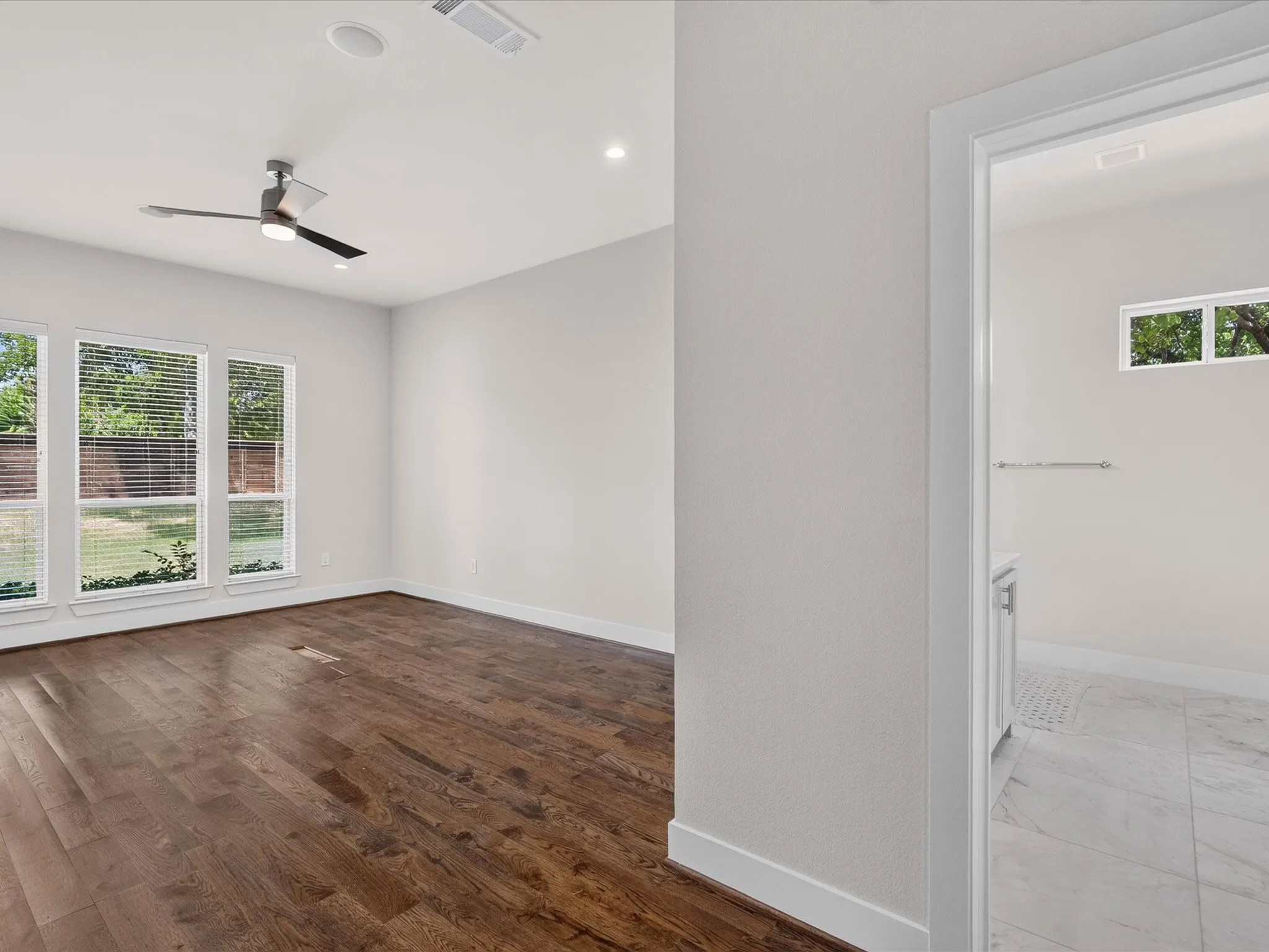 Single Family Residence For Rent in Dallas County , 3061 Selma Lane, Farmers Branch, Texas 75234, 6 Bedroom, 4 Bathroom, 3 Garage spaces, 3,970 Sqft, built in 2019, mls#21356760, Real Estate Agent in Farmers Branch, Homes For Rent in Dallas county, Homes For Rent in Farmers Branch, Realtor in Farmers Branch Texas, Real Estate Brokerage Independent Realty Texas, Luminita Cordes Realtor