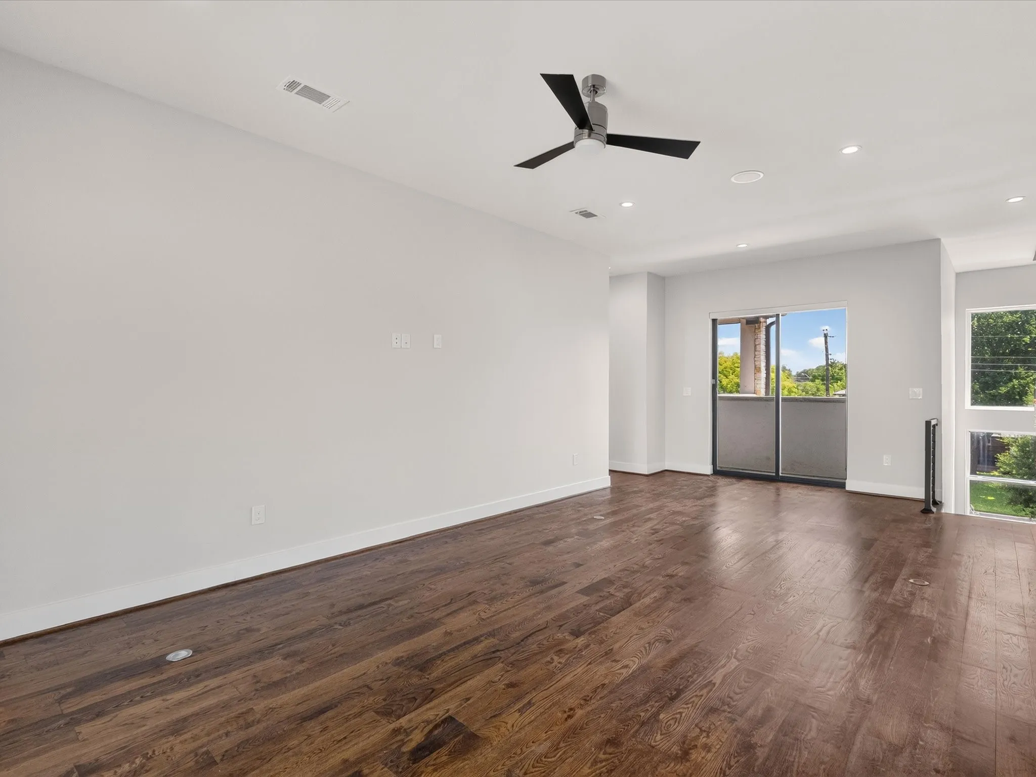 Single Family Residence For Rent in Dallas County , 3061 Selma Lane, Farmers Branch, Texas 75234, 6 Bedroom, 4 Bathroom, 3 Garage spaces, 3,970 Sqft, built in 2019, mls#21356760, Real Estate Agent in Farmers Branch, Homes For Rent in Dallas county, Homes For Rent in Farmers Branch, Realtor in Farmers Branch Texas, Real Estate Brokerage Independent Realty Texas, Luminita Cordes Realtor