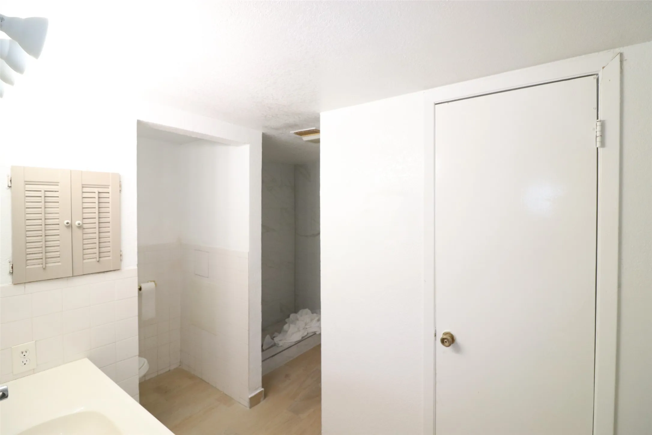 Single Family Residence For Rent in Dallas County , 4106 Timberline Drive, Garland, Texas 75042, 4 Bedroom, 2 Bathroom, Garage spaces, 1,800 Sqft, built in 1965, mls#21357109, Real Estate Agent in Garland, Homes For Rent in Dallas county, Homes For Rent in Garland, Realtor in Garland Texas, Real Estate Brokerage Independent Realty Texas, Luminita Cordes Realtor