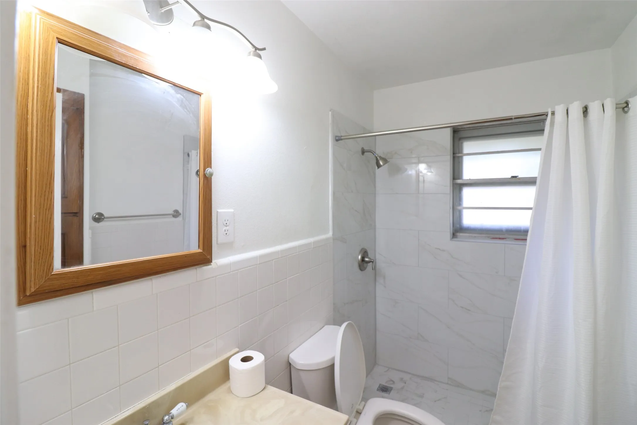 Single Family Residence For Rent in Dallas County , 4106 Timberline Drive, Garland, Texas 75042, 4 Bedroom, 2 Bathroom, Garage spaces, 1,800 Sqft, built in 1965, mls#21357109, Real Estate Agent in Garland, Homes For Rent in Dallas county, Homes For Rent in Garland, Realtor in Garland Texas, Real Estate Brokerage Independent Realty Texas, Luminita Cordes Realtor