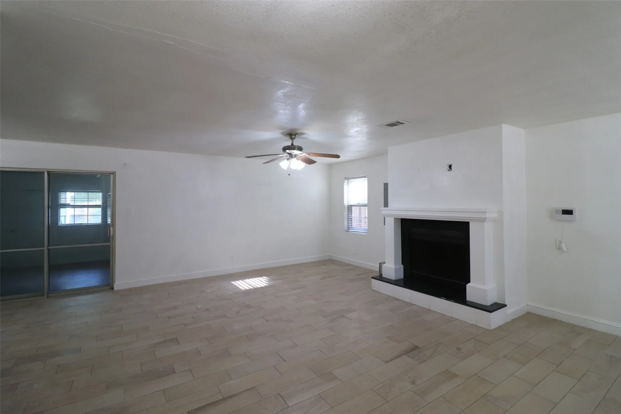Single Family Residence For Rent in Dallas County , 4106 Timberline Drive, Garland, Texas 75042, 4 Bedroom, 2 Bathroom, Garage spaces, 1,800 Sqft, built in 1965, mls#21357109, Real Estate Agent in Garland, Homes For Rent in Dallas county, Homes For Rent in Garland, Realtor in Garland Texas, Real Estate Brokerage Independent Realty Texas, Luminita Cordes Realtor